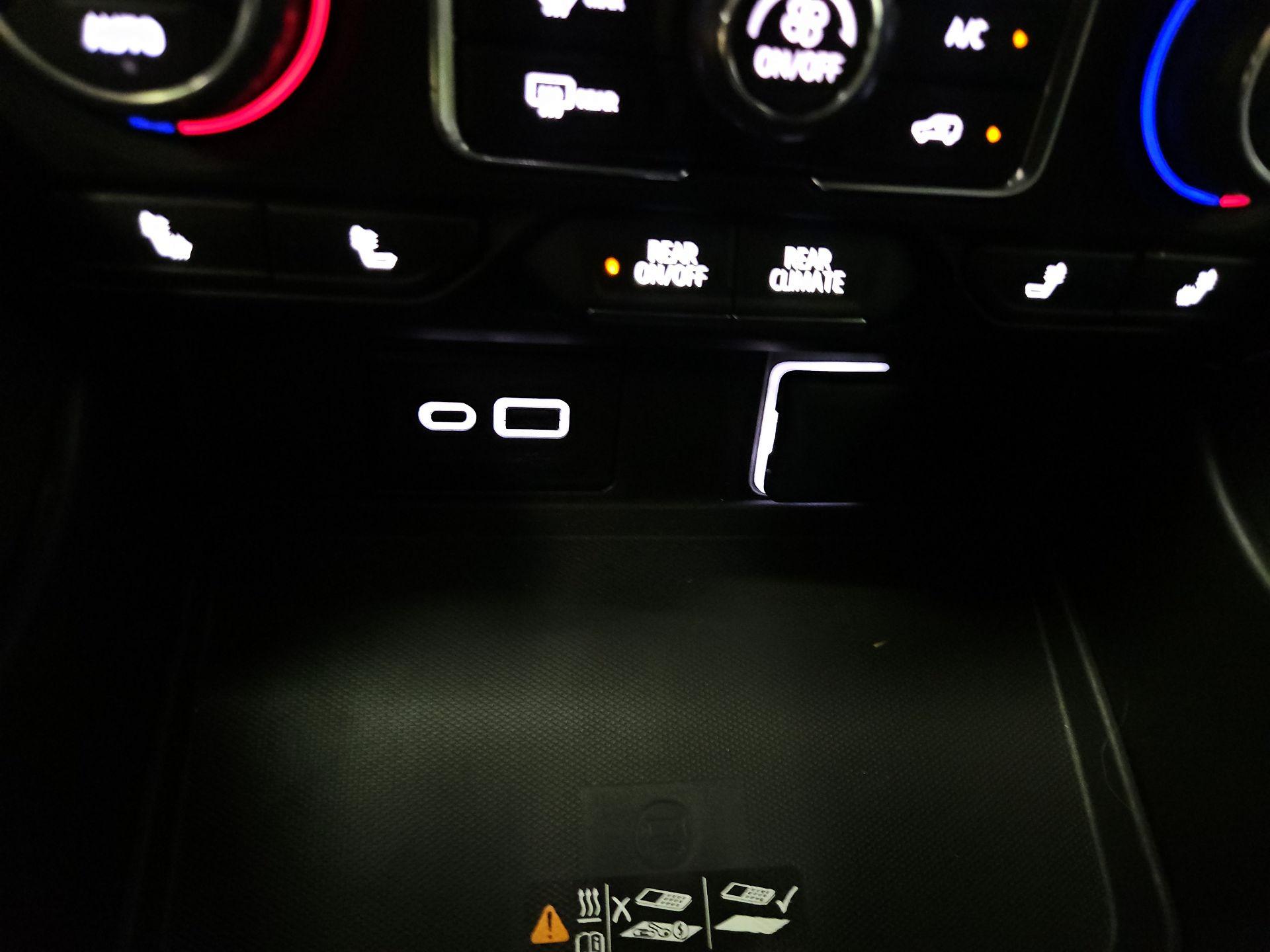 Thumbnail: 2024 Chevrolet Suburban - 18