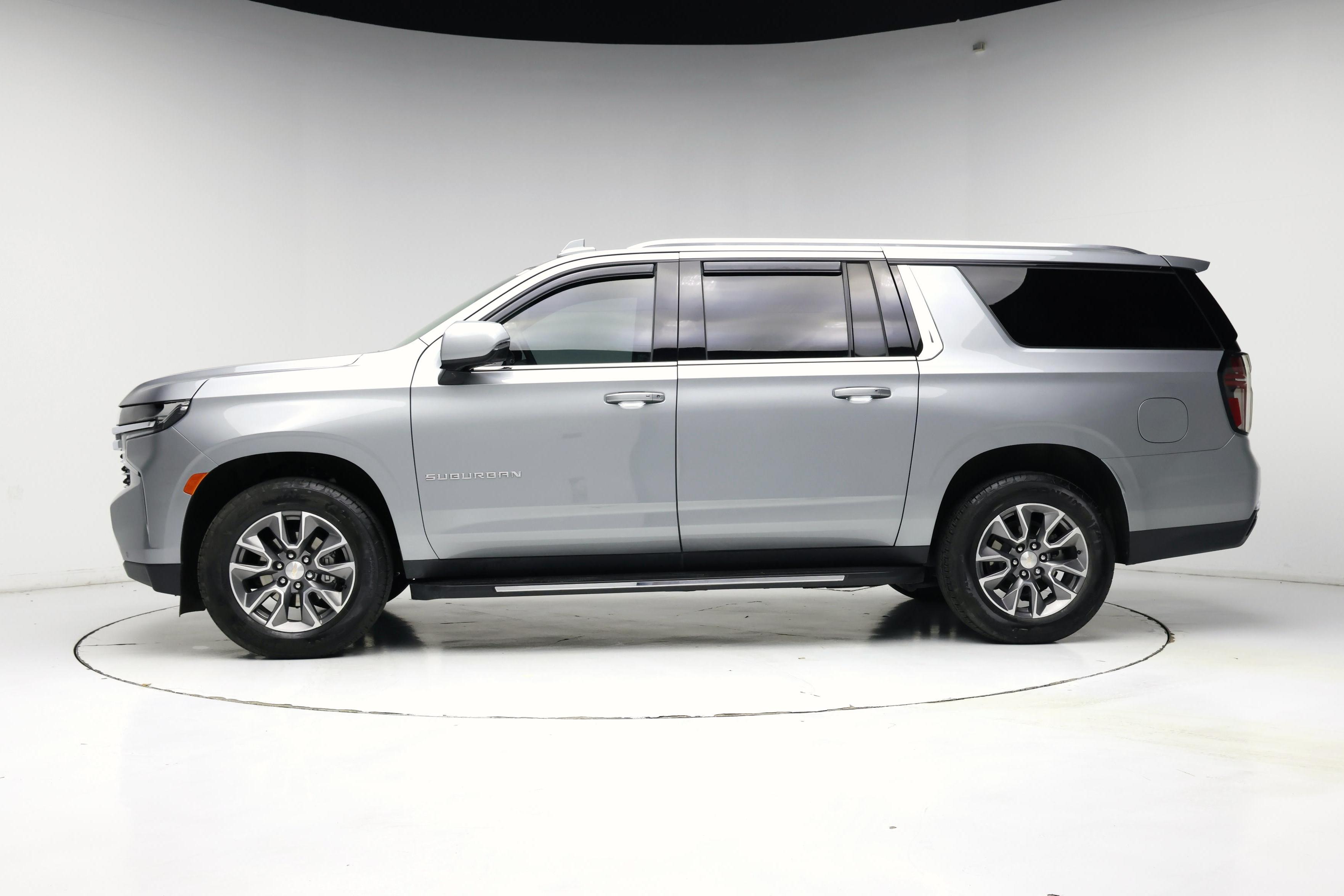 Thumbnail: 2024 Chevrolet Suburban - 3