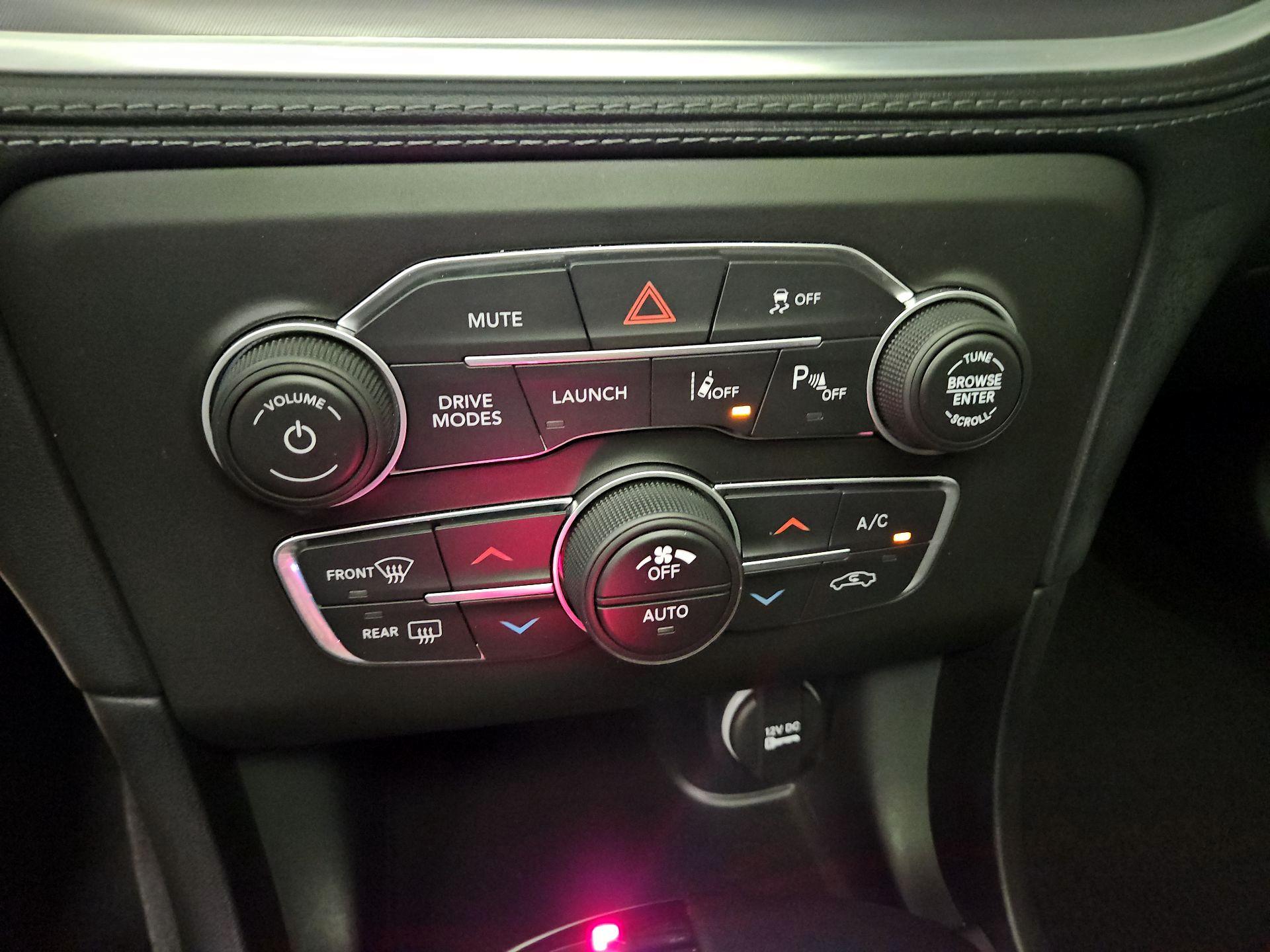 Thumbnail: 2021 Dodge Charger - 16