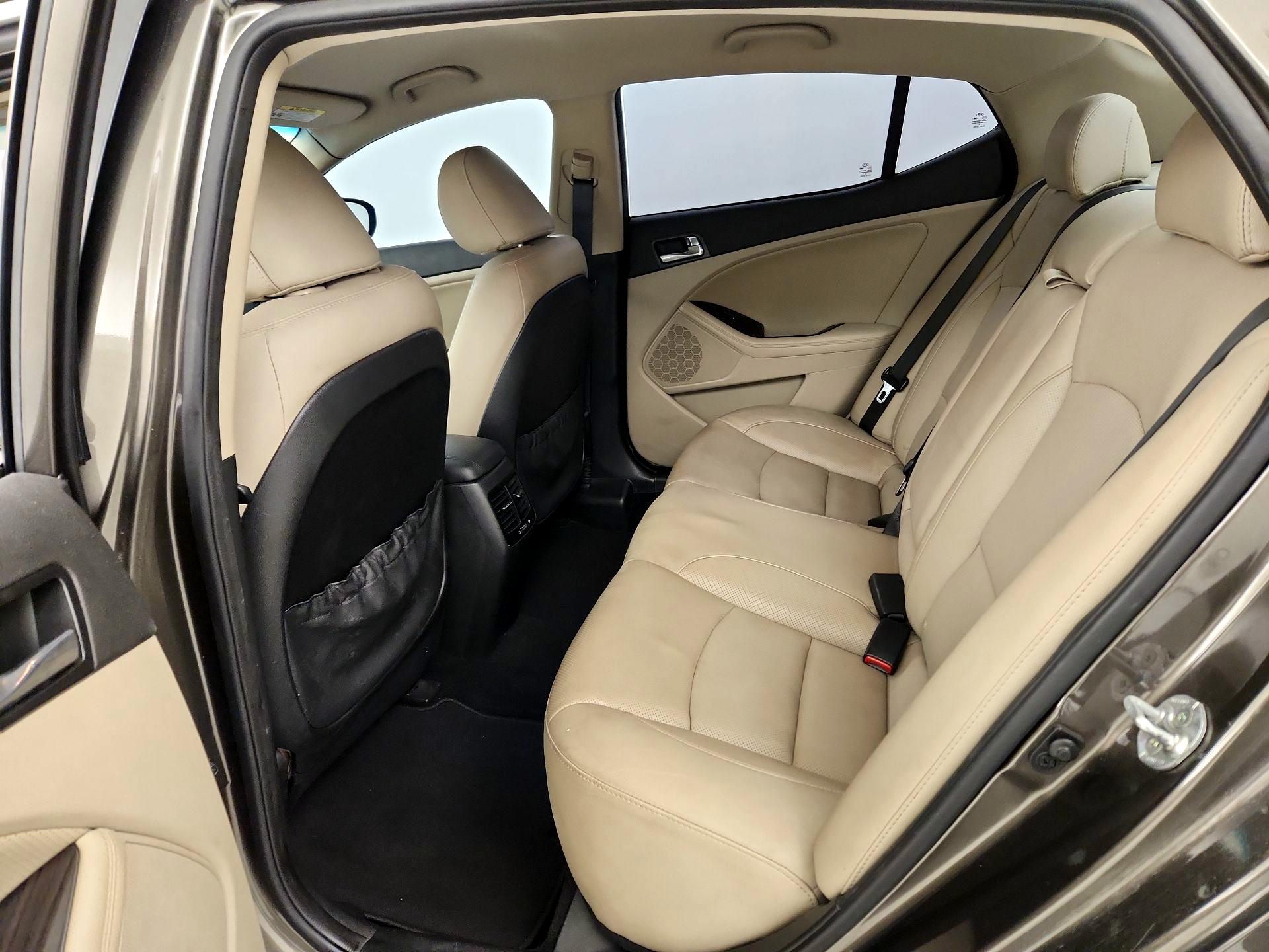 Thumbnail: 2015 Kia Optima - 18