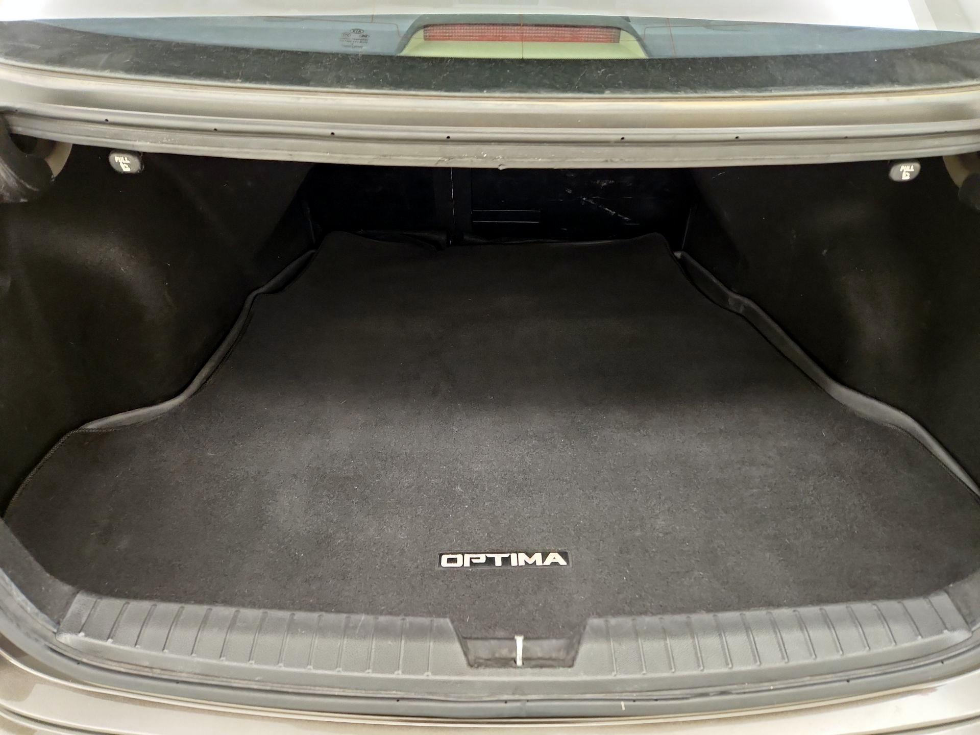 Thumbnail: 2015 Kia Optima - 19