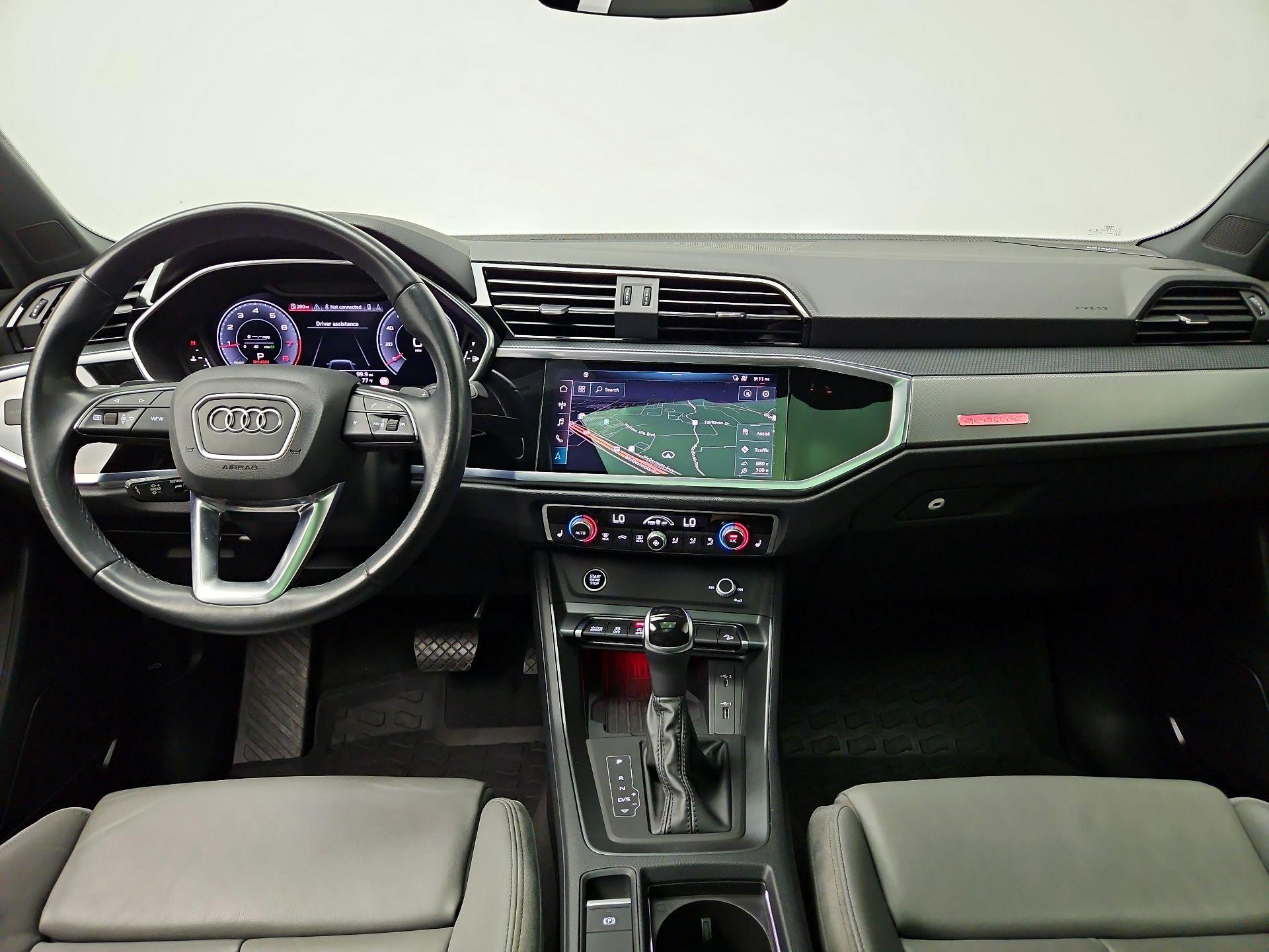 Thumbnail: 2021 Audi Q3 - 9