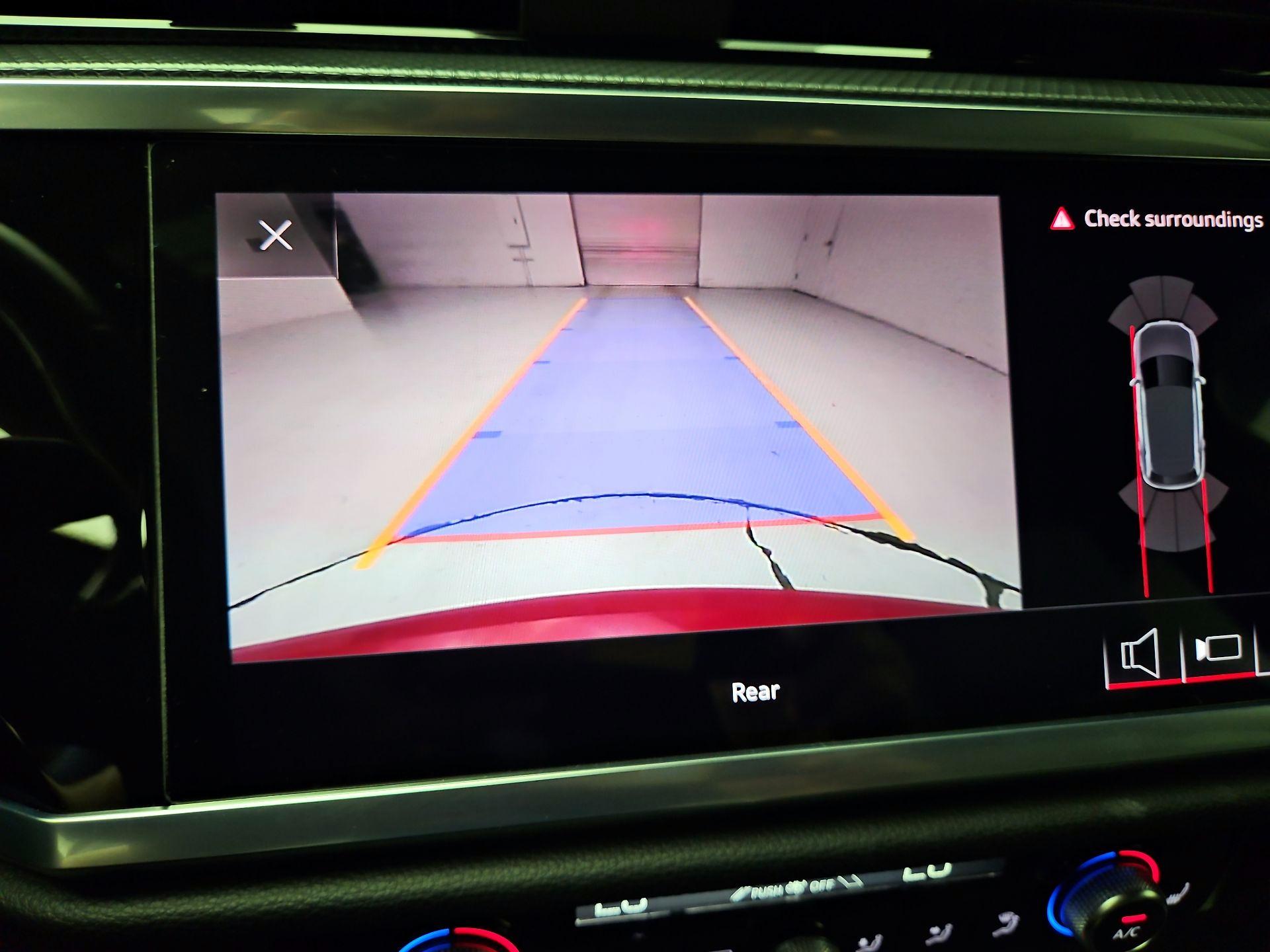 Thumbnail: 2021 Audi Q3 - 15