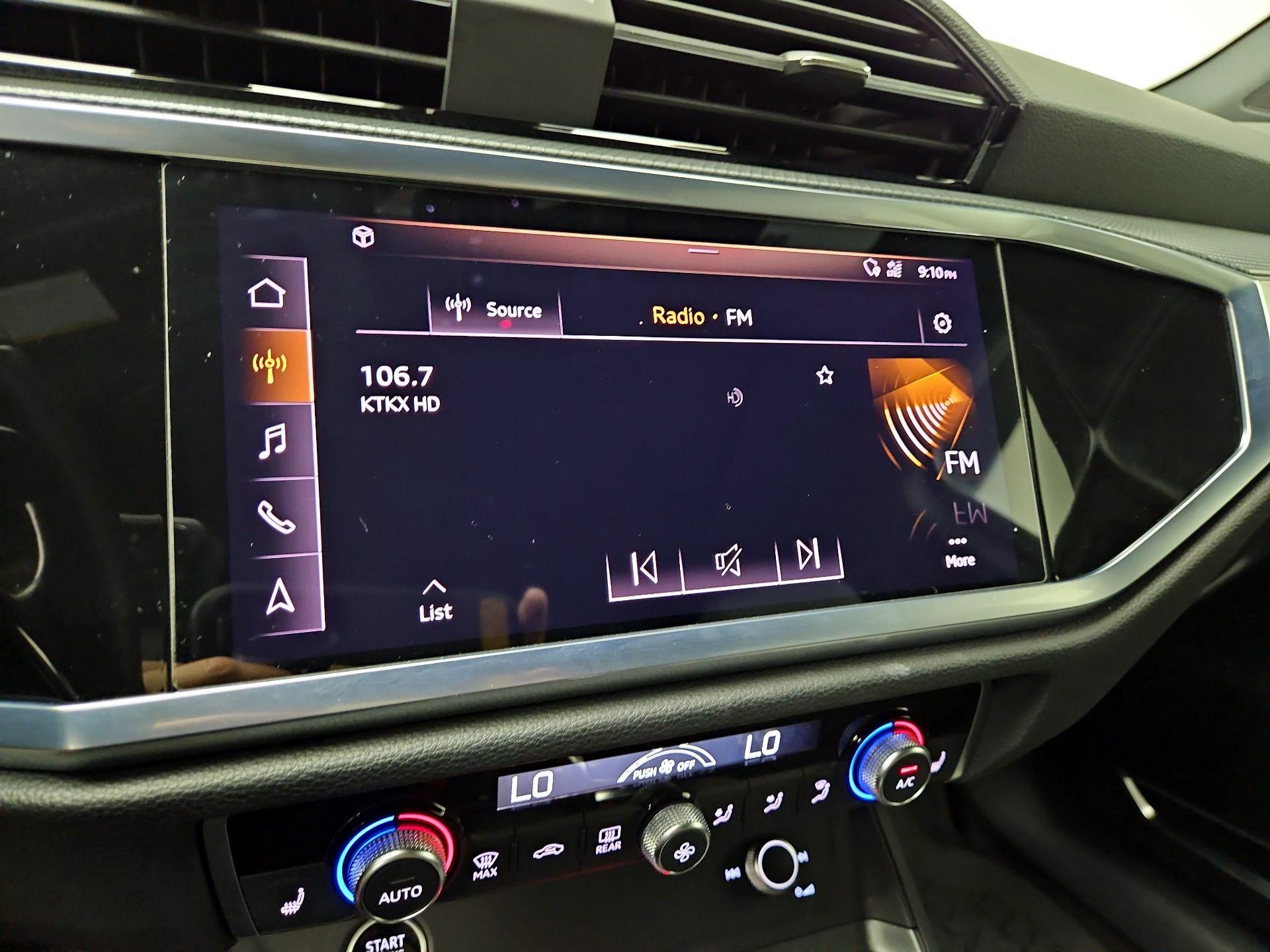 Thumbnail: 2021 Audi Q3 - 16