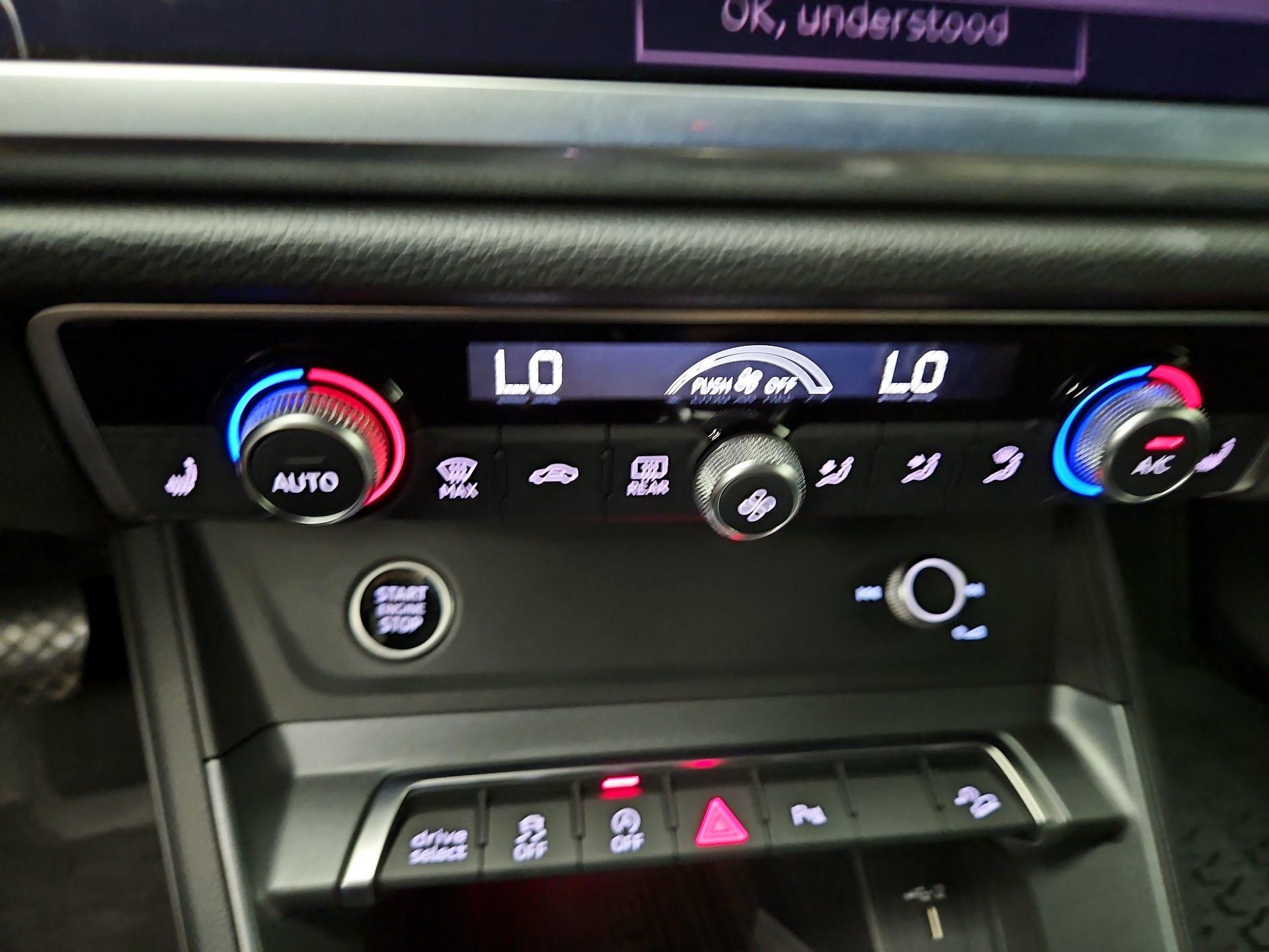 Thumbnail: 2021 Audi Q3 - 17