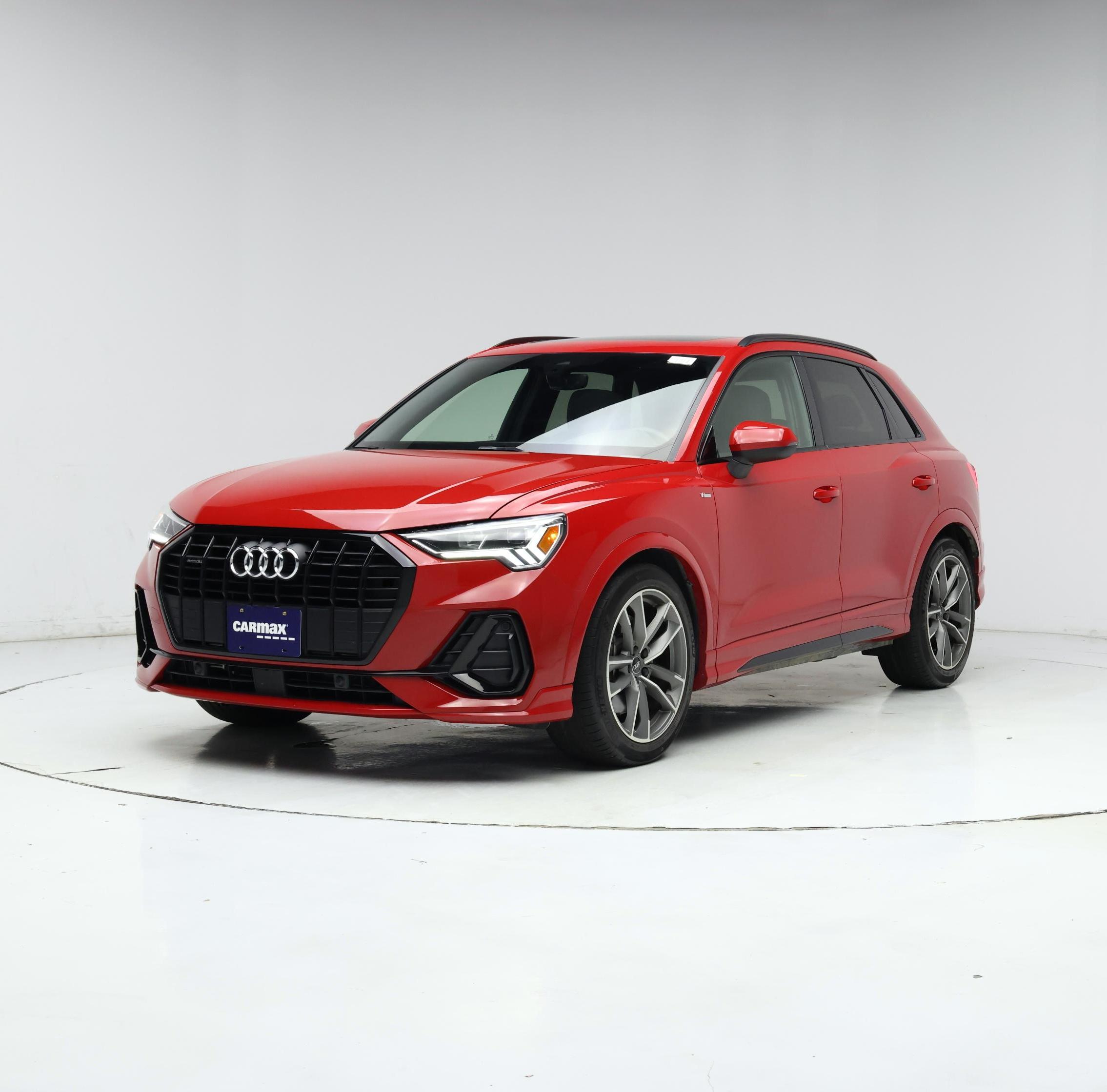 Thumbnail: 2021 Audi Q3 - 4