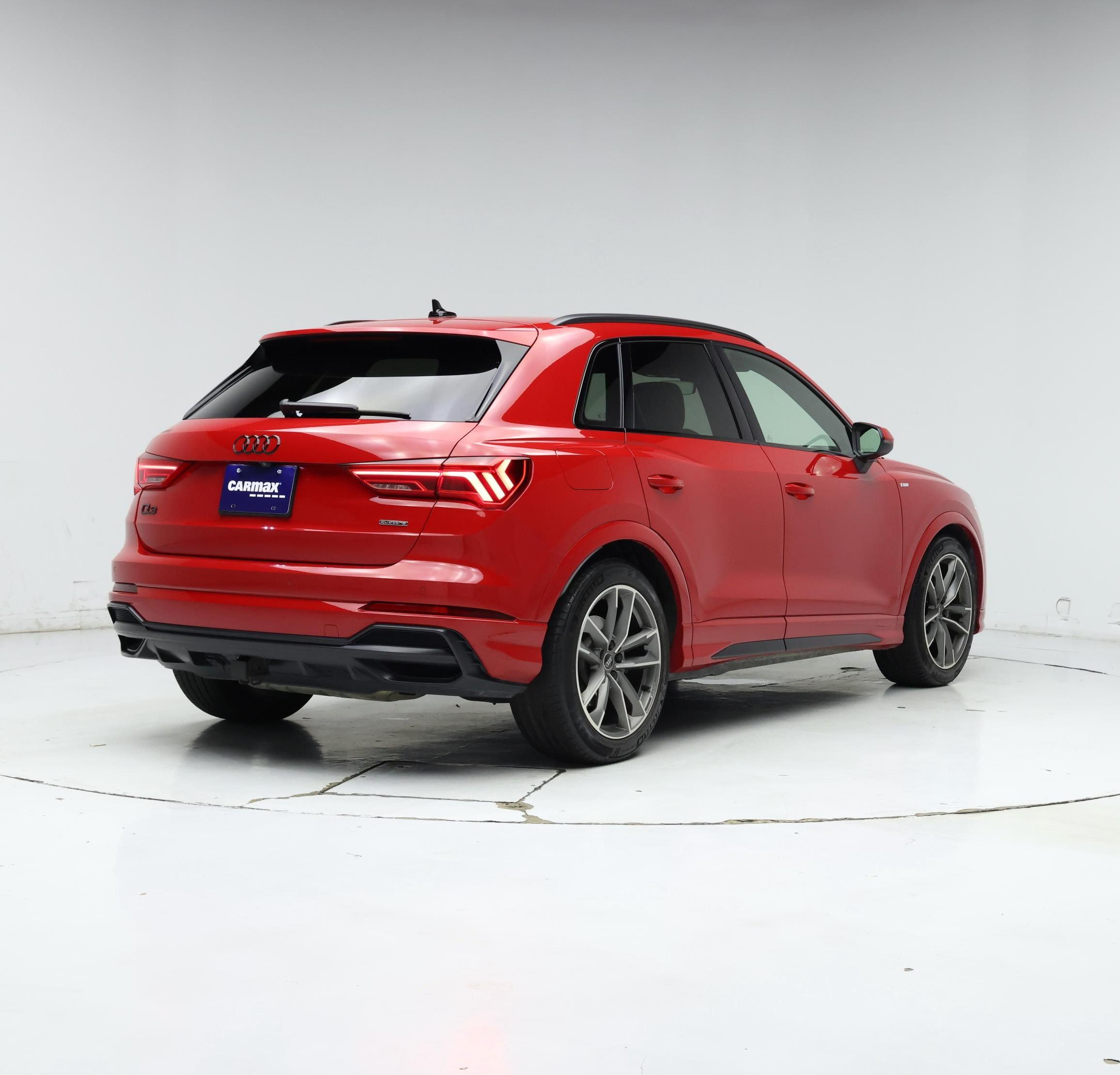 Thumbnail: 2021 Audi Q3 - 8