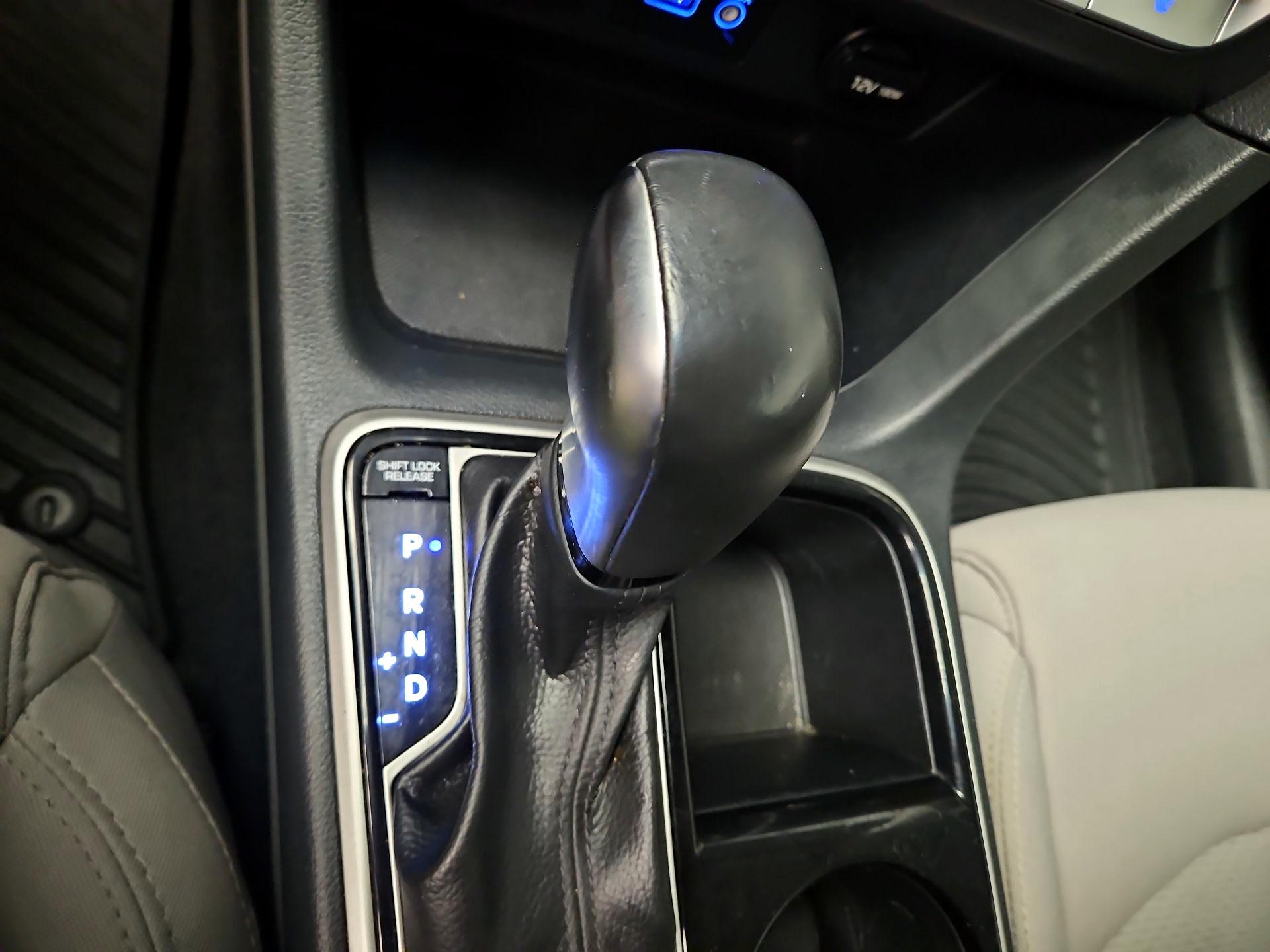 Thumbnail: 2018 Hyundai Sonata - 17