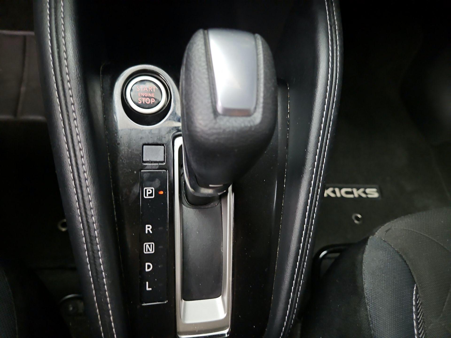 Thumbnail: 2019 Nissan Kicks - 17