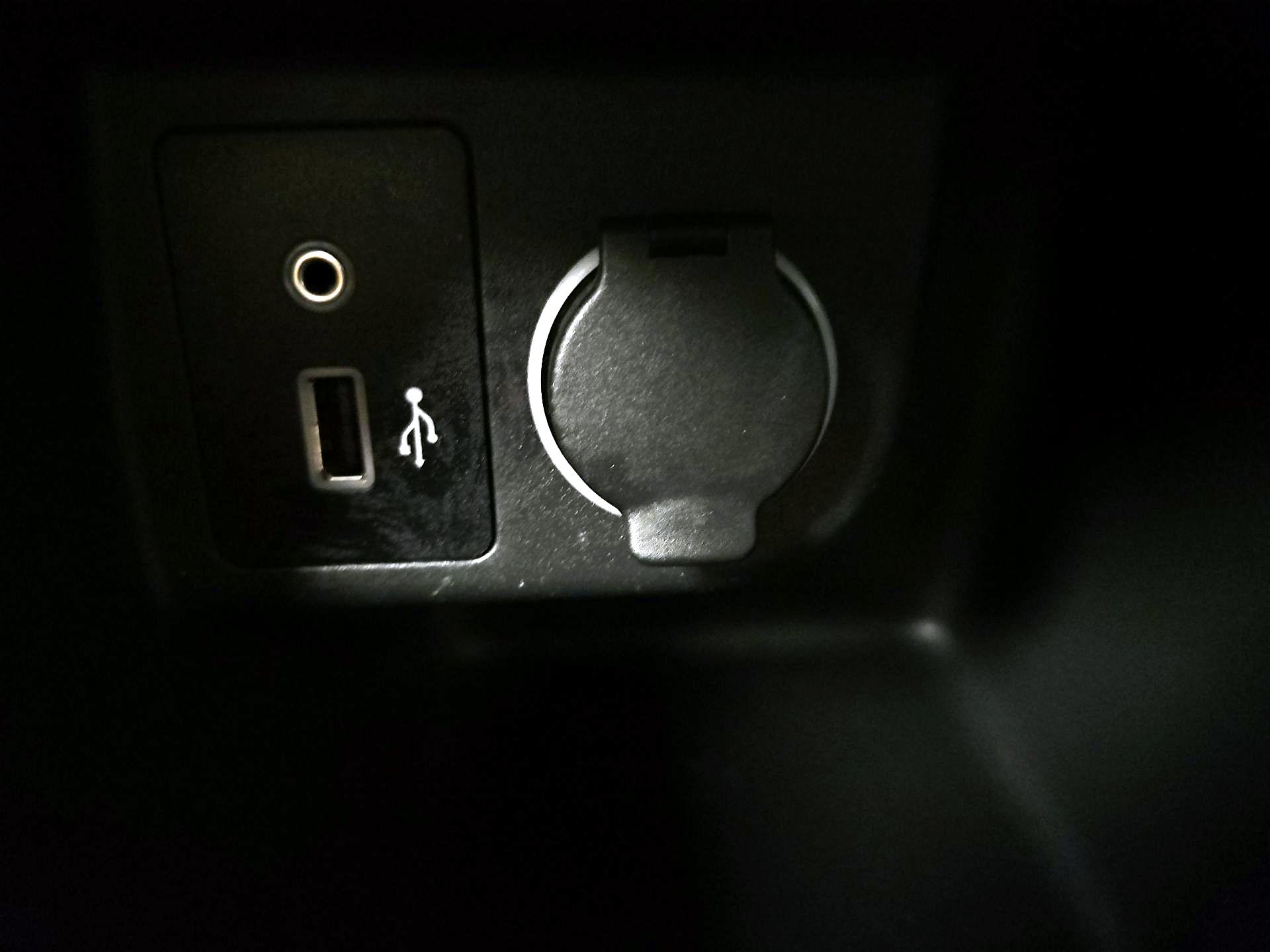 Thumbnail: 2019 Nissan Kicks - 18