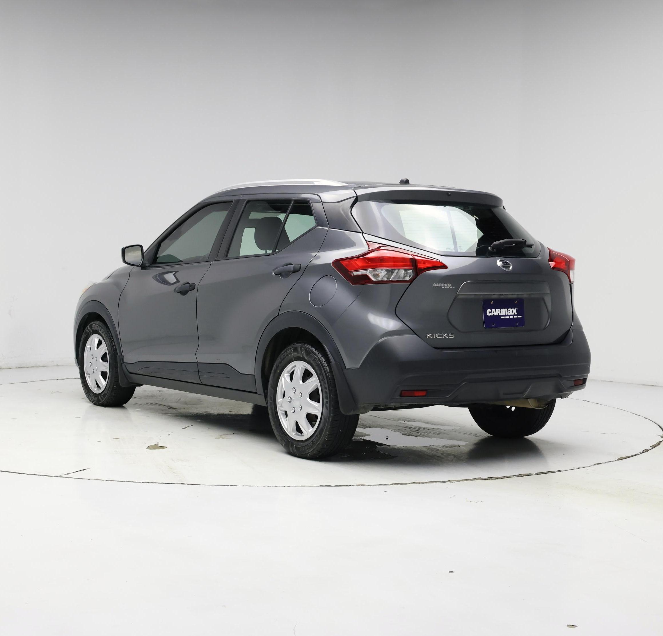 Thumbnail: 2019 Nissan Kicks - 2