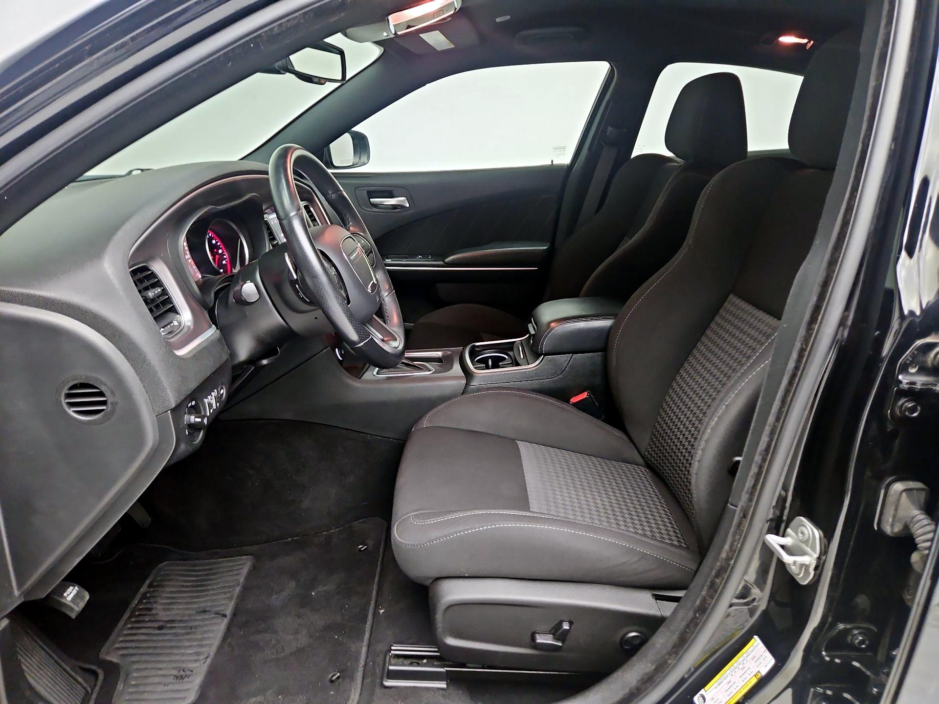 Thumbnail: 2019 Dodge Charger - 11