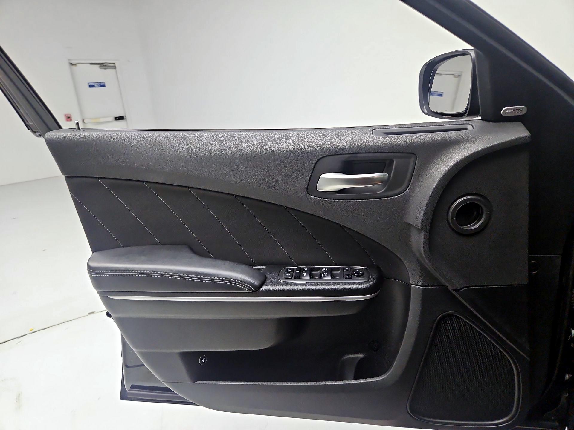 Thumbnail: 2019 Dodge Charger - 12