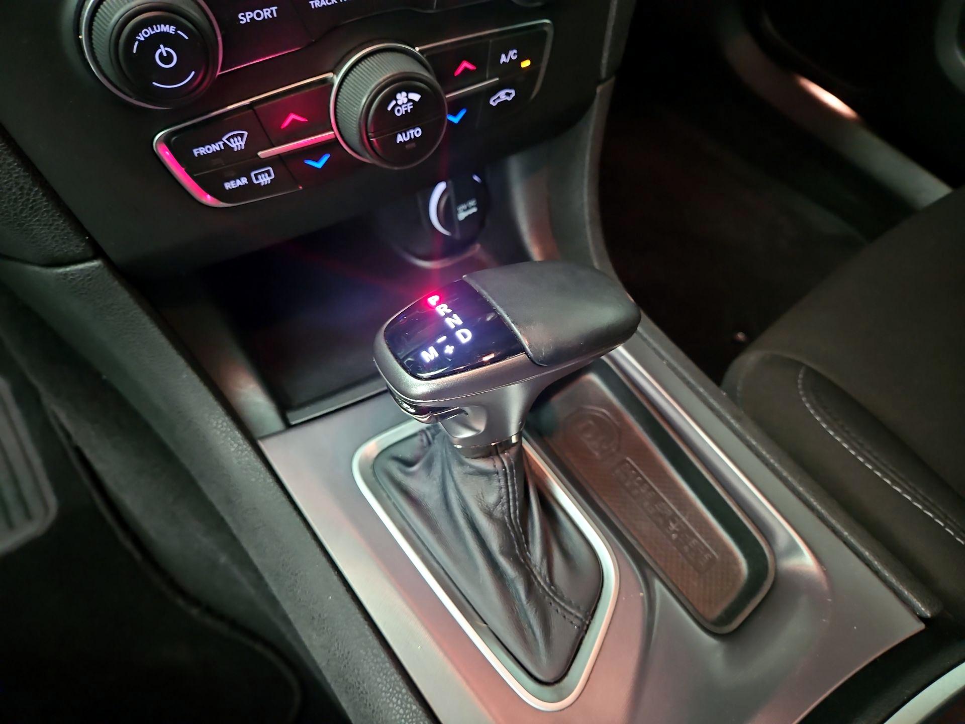 Thumbnail: 2019 Dodge Charger - 17