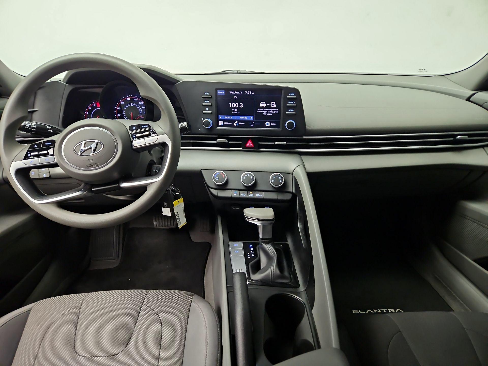 Thumbnail: 2023 Hyundai Elantra - 9