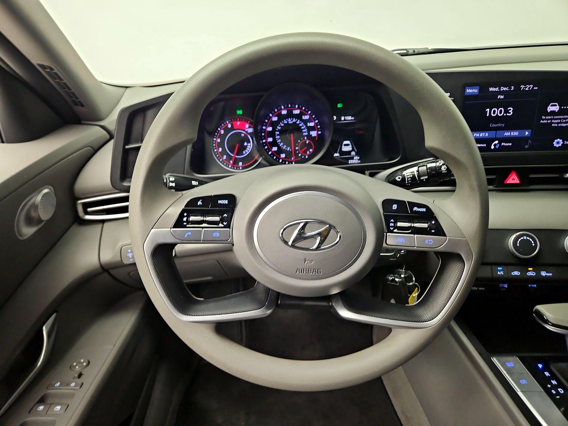 Thumbnail: 2023 Hyundai Elantra - 10