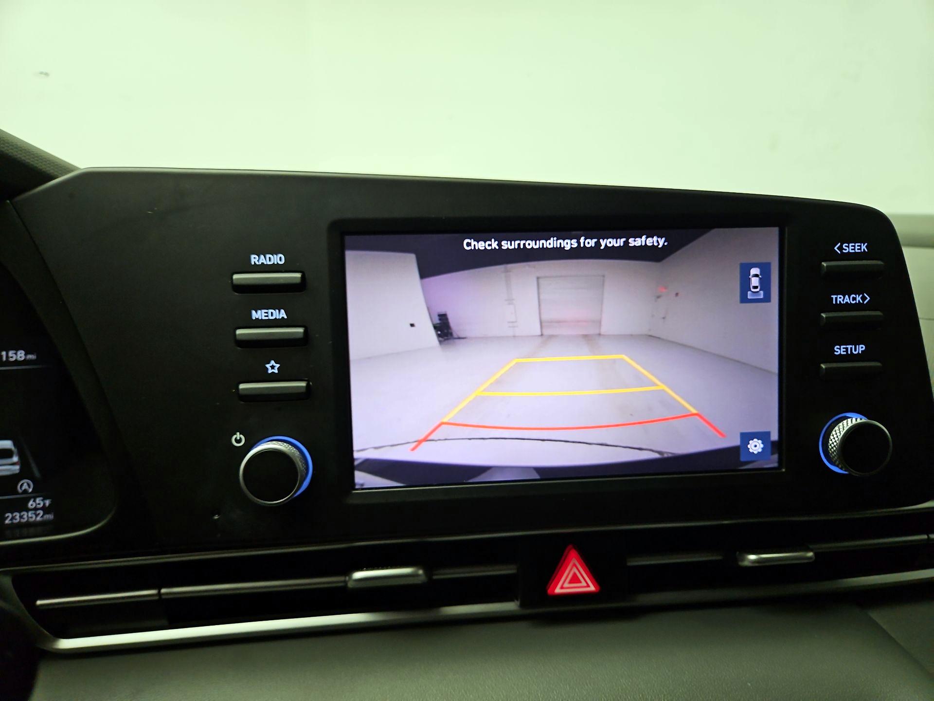 Thumbnail: 2023 Hyundai Elantra - 14