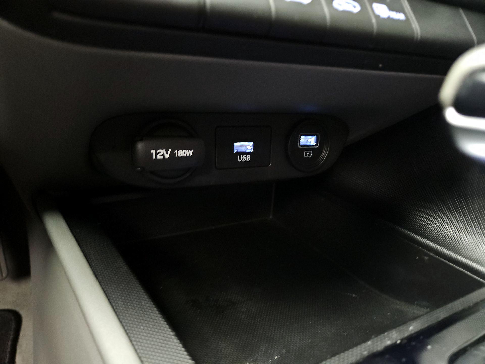 Thumbnail: 2023 Hyundai Elantra - 18