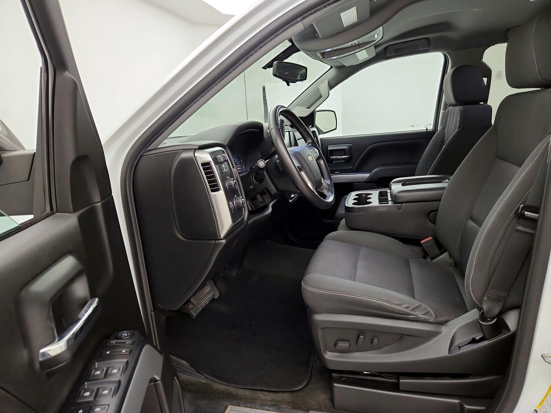 Thumbnail: 2018 Chevrolet Silverado 1500 - 11