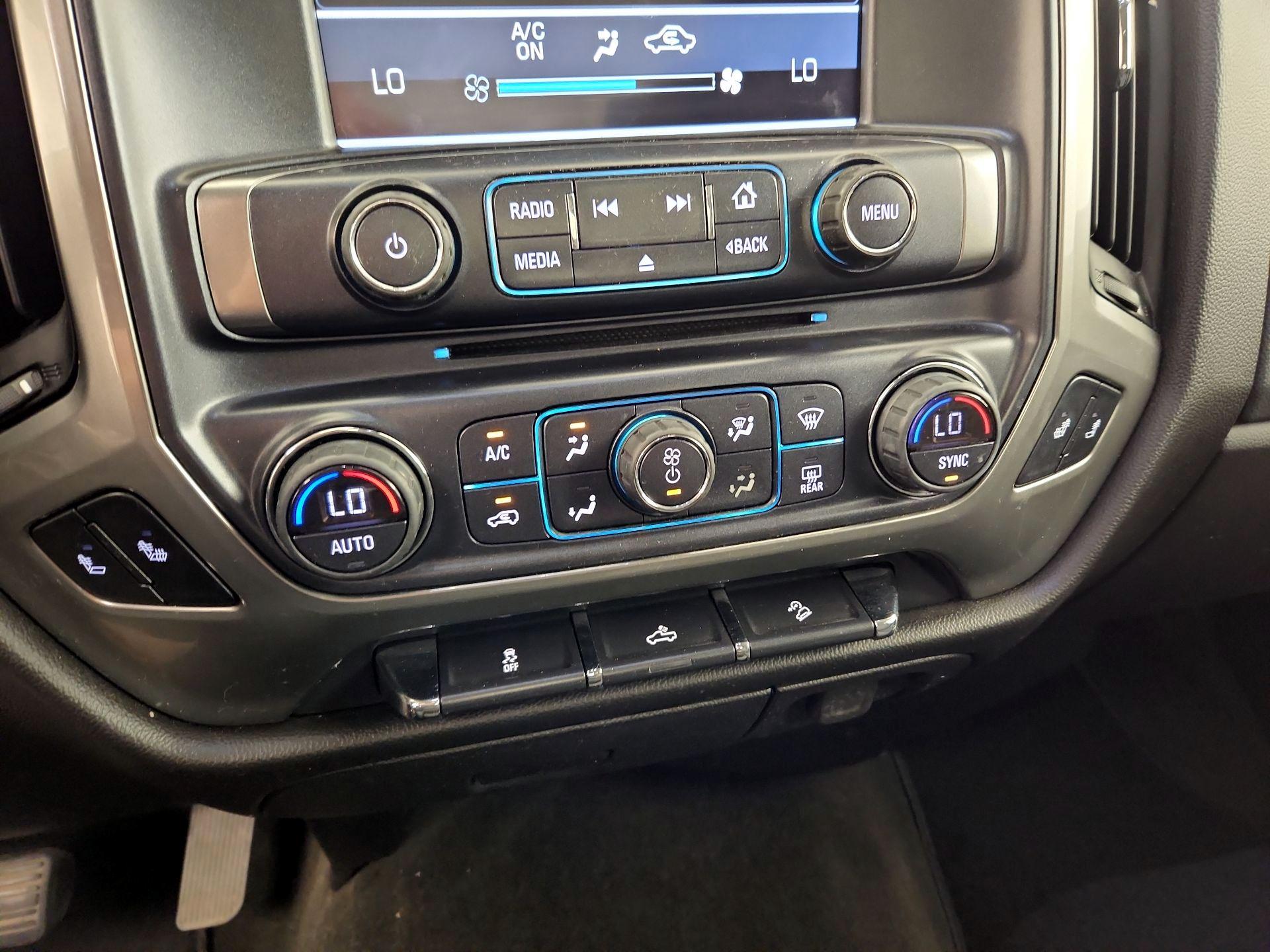 Thumbnail: 2018 Chevrolet Silverado 1500 - 16