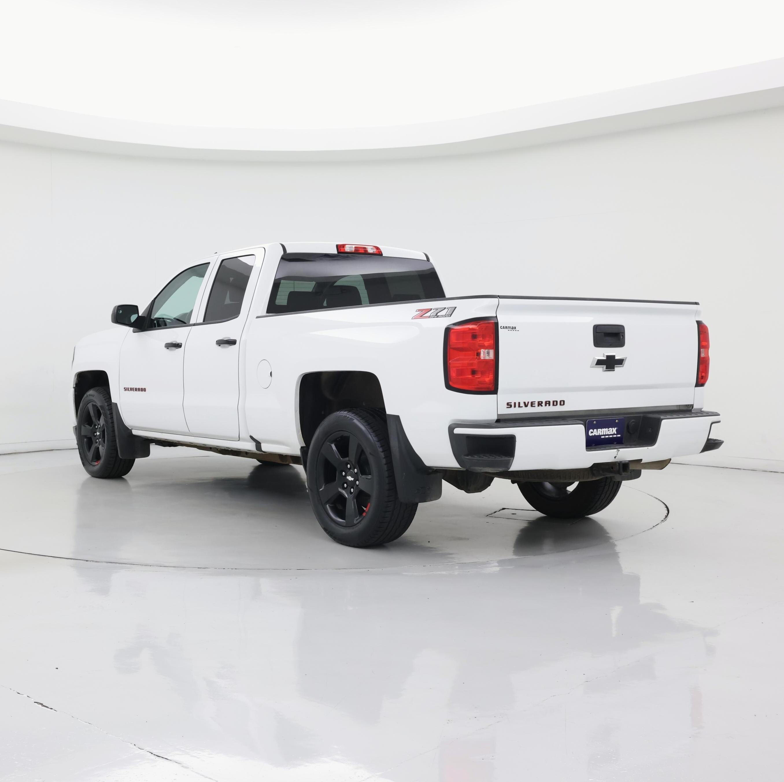 Thumbnail: 2018 Chevrolet Silverado 1500 - 2