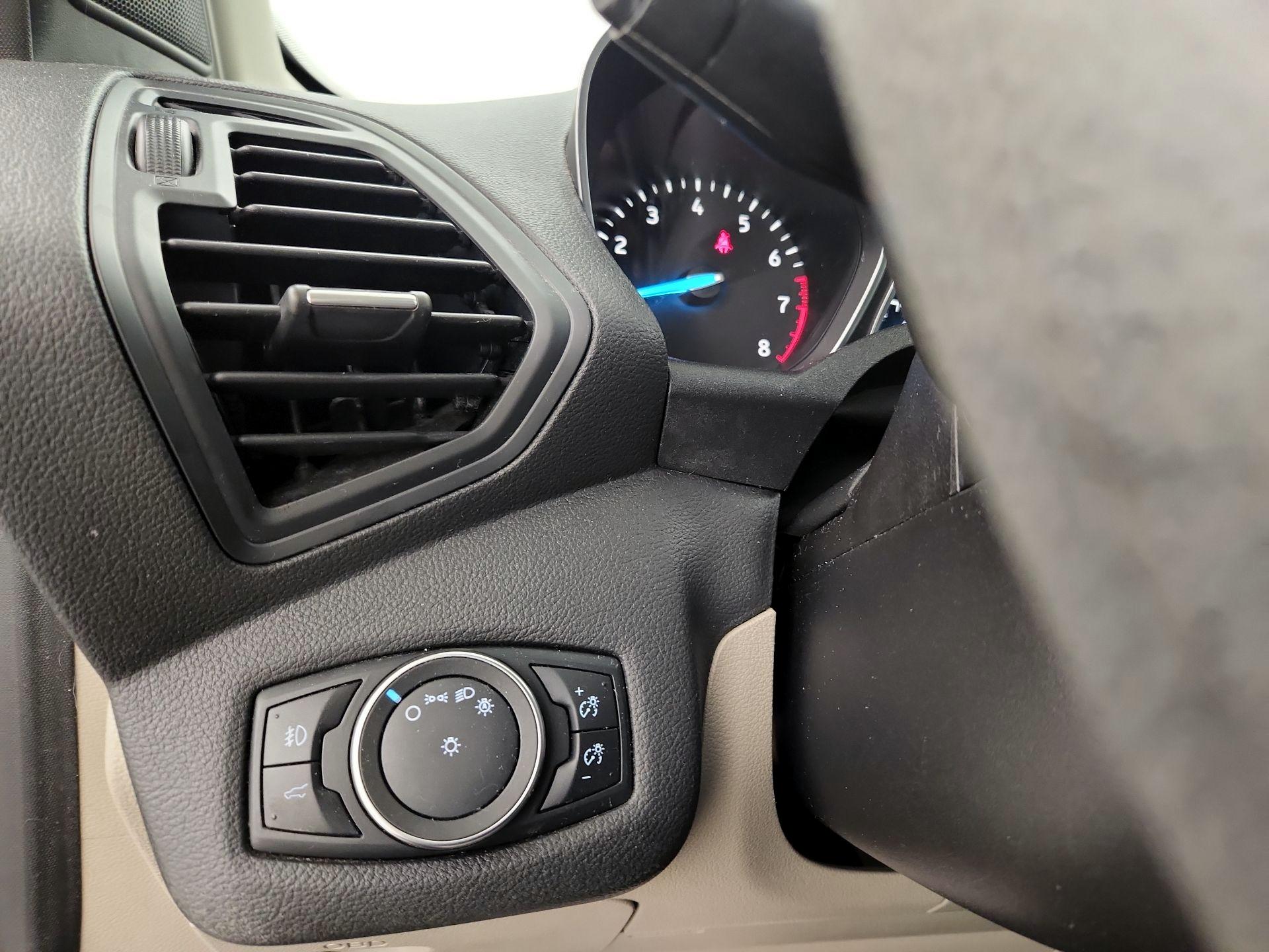 Thumbnail: 2019 Ford Escape - 13