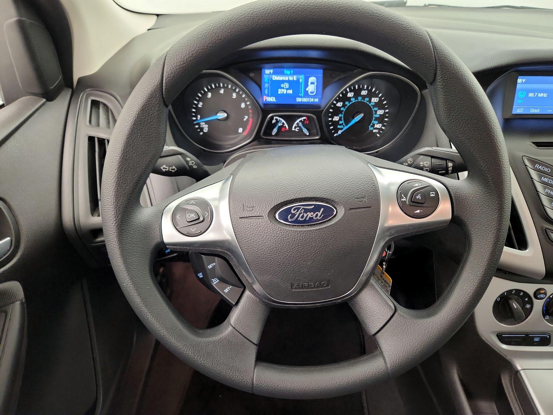 Thumbnail: 2014 Ford Focus - 10