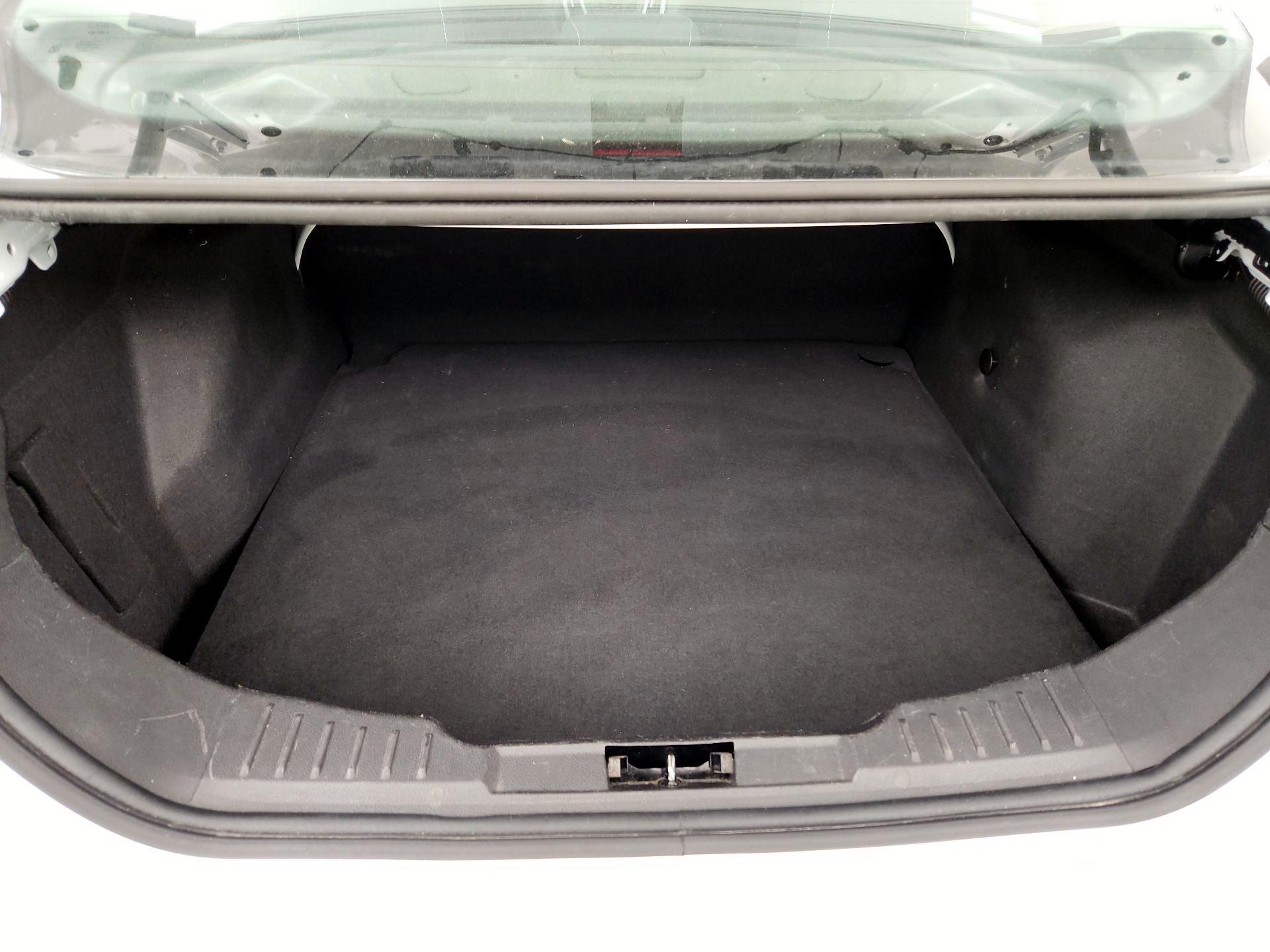 Thumbnail: 2014 Ford Focus - 19