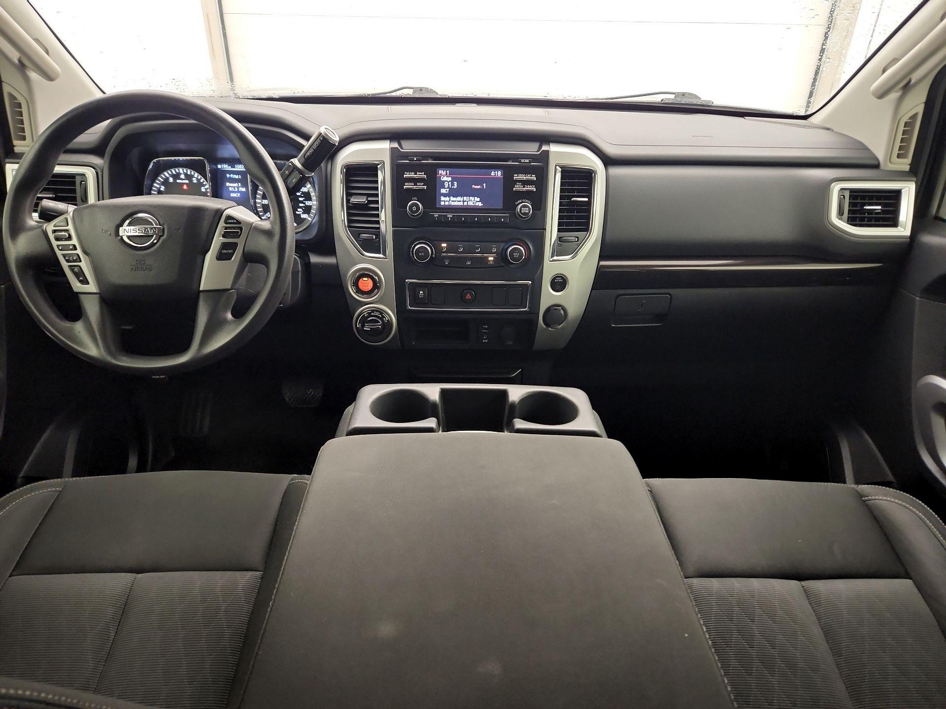 Thumbnail: 2018 Nissan Titan - 9