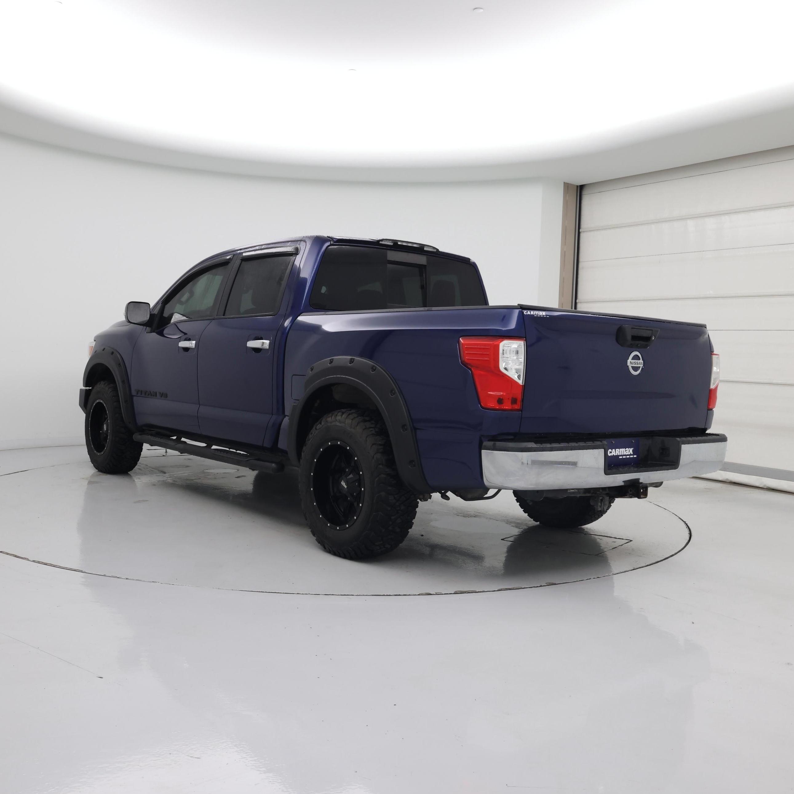 Thumbnail: 2018 Nissan Titan - 2