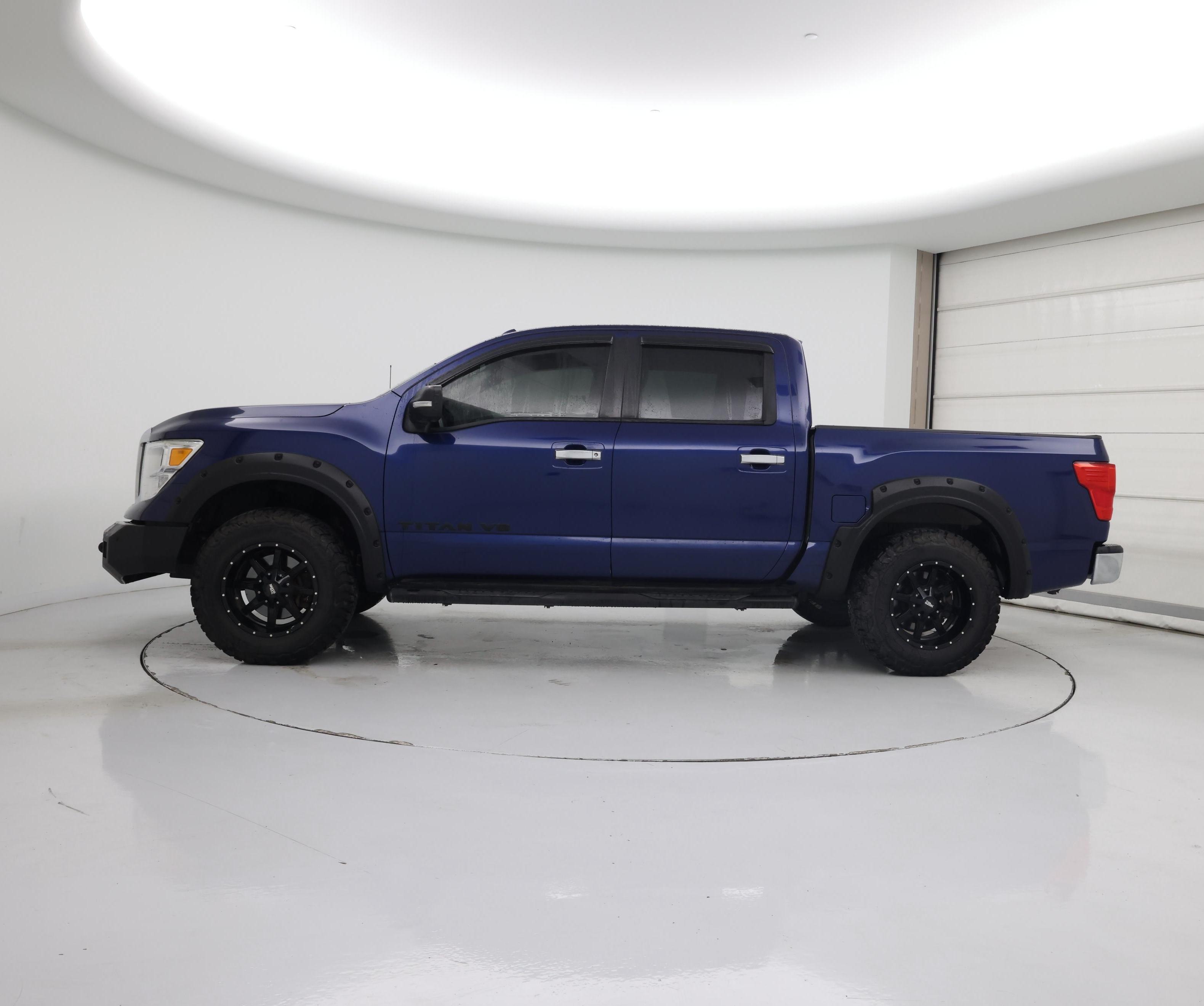 Thumbnail: 2018 Nissan Titan - 3