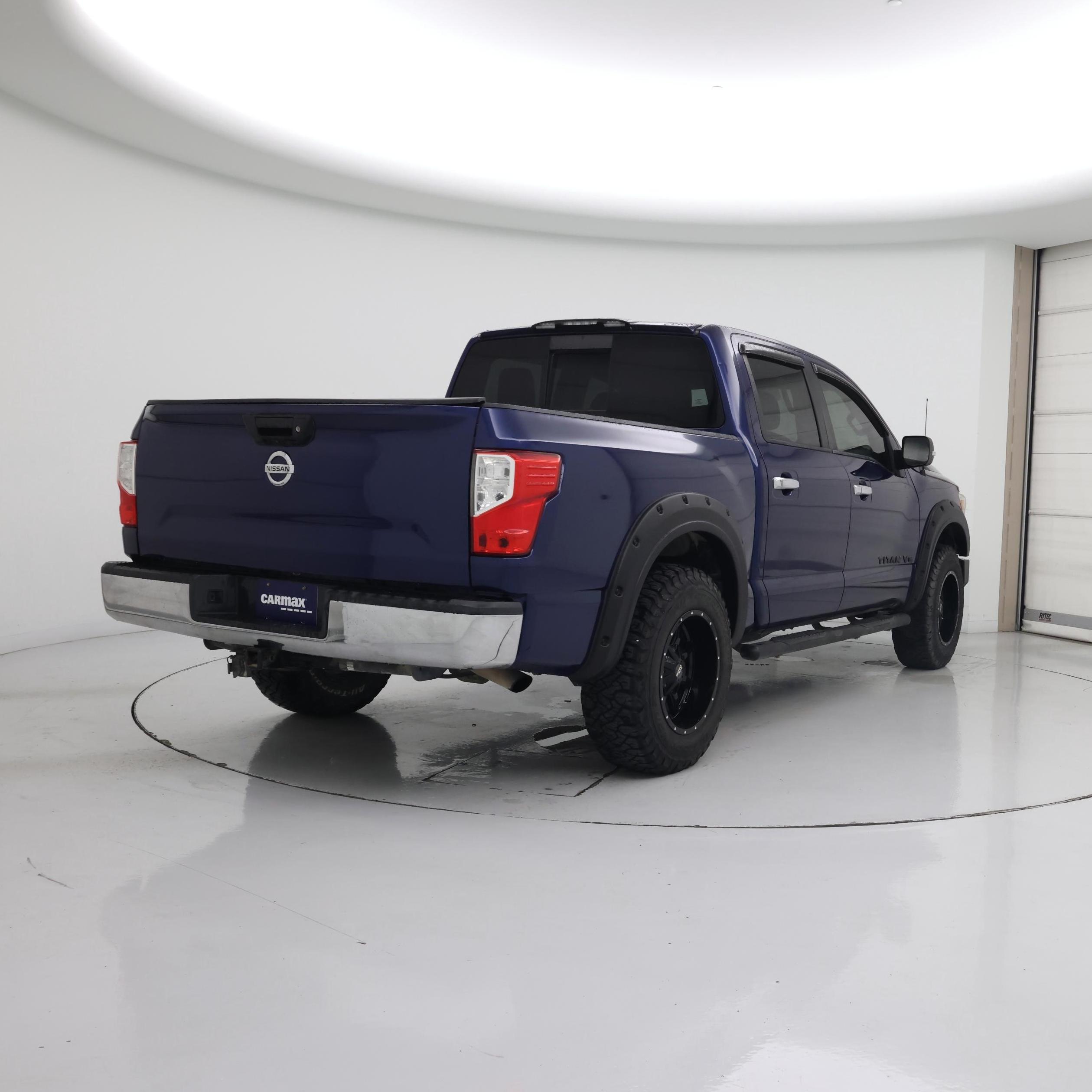 Thumbnail: 2018 Nissan Titan - 8