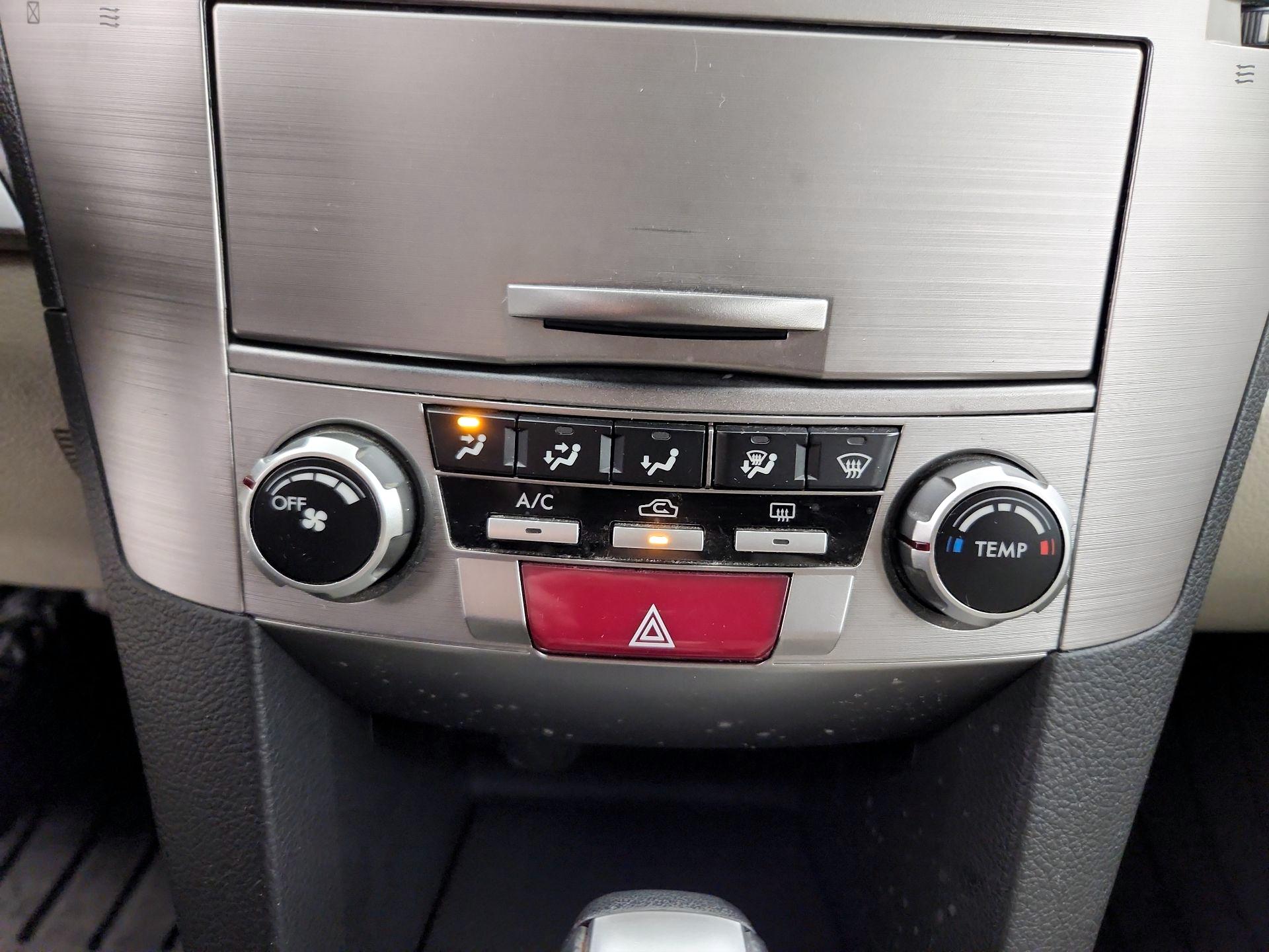 Thumbnail: 2014 Subaru Outback - 15