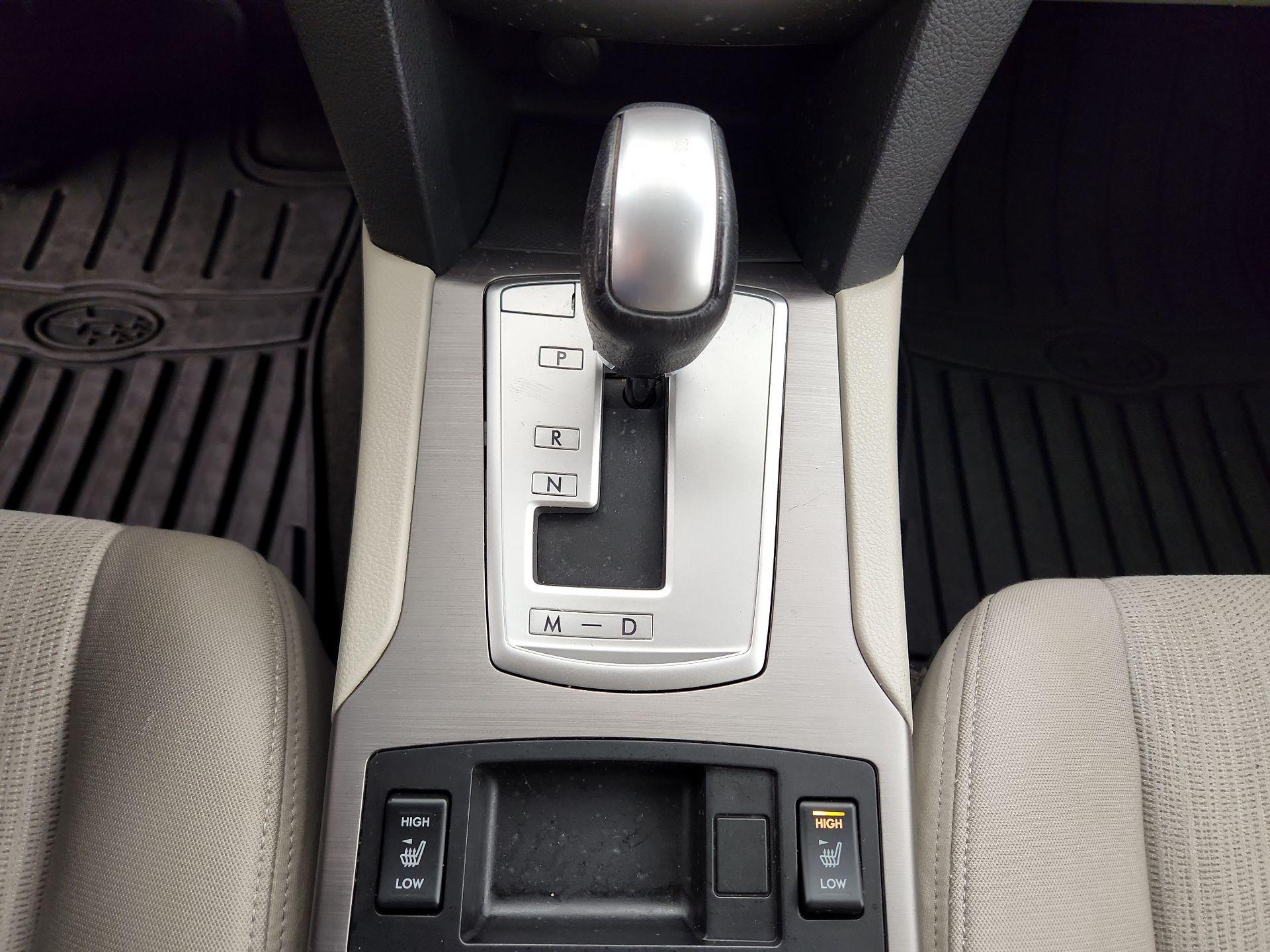 Thumbnail: 2014 Subaru Outback - 16