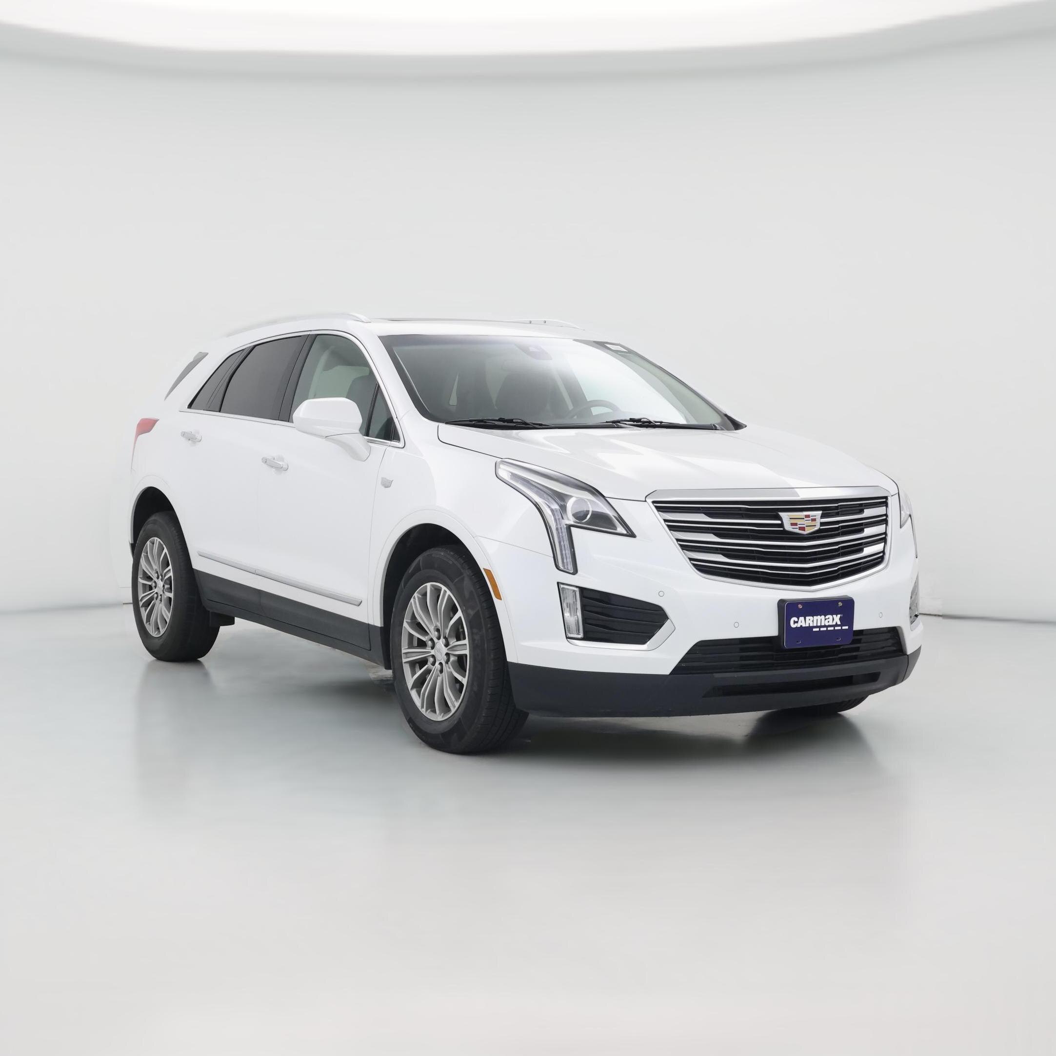 Thumbnail: 2017 Cadillac XT5 - 1
