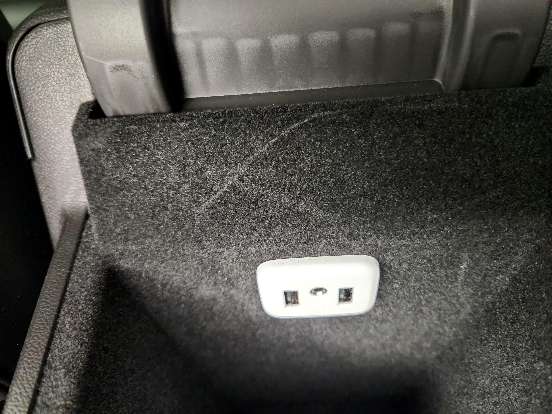 Thumbnail: 2017 Cadillac XT5 - 18