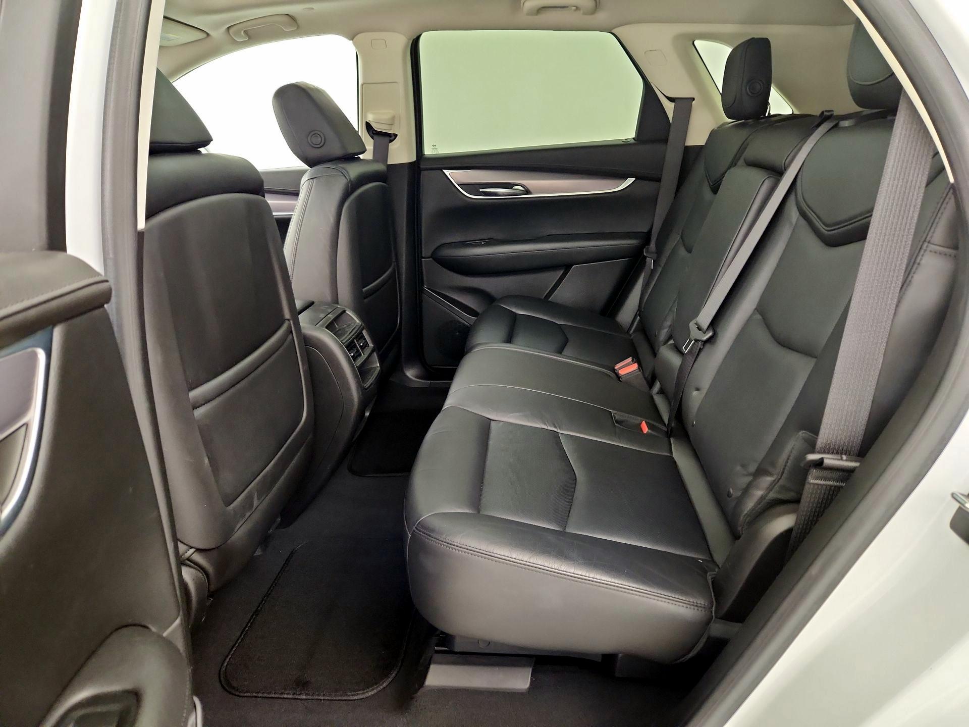 Thumbnail: 2017 Cadillac XT5 - 20