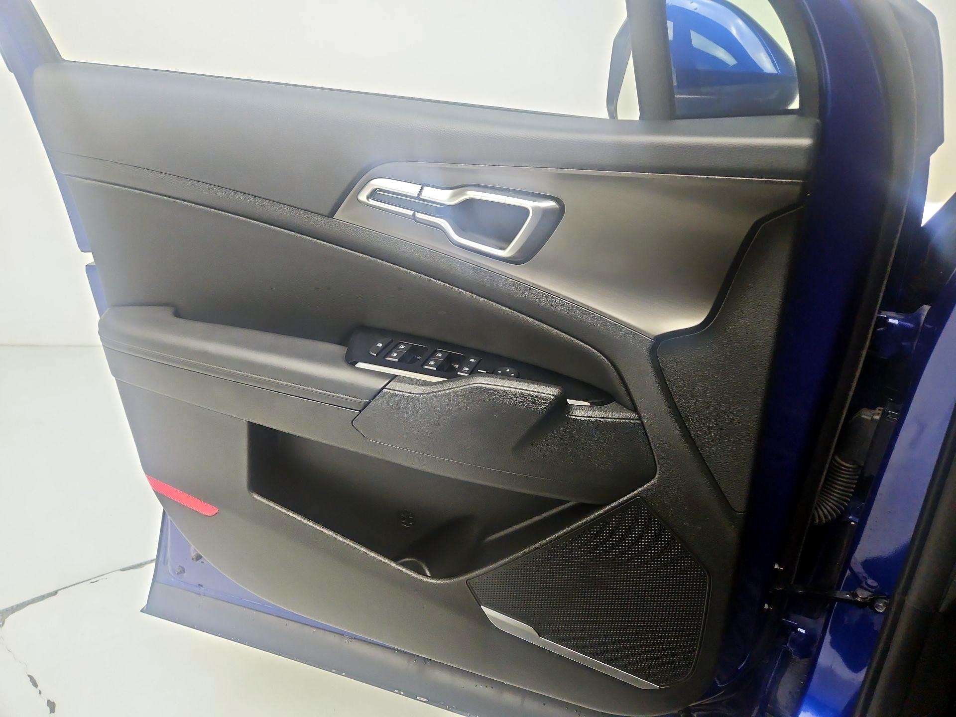 Thumbnail: 2024 Kia Sportage - 12