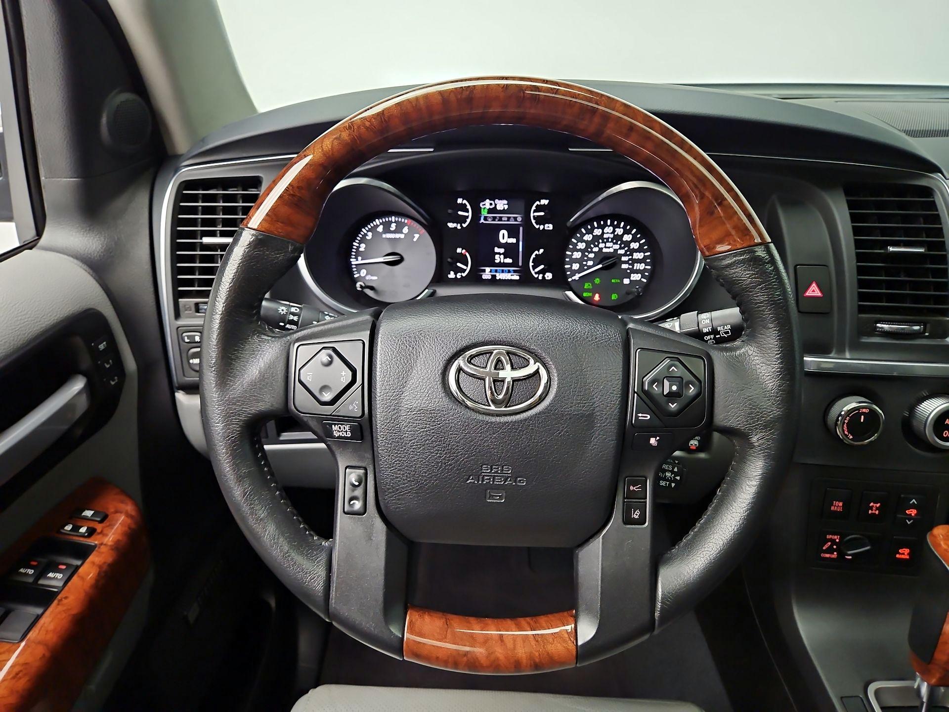 Thumbnail: 2021 Toyota Sequoia - 10