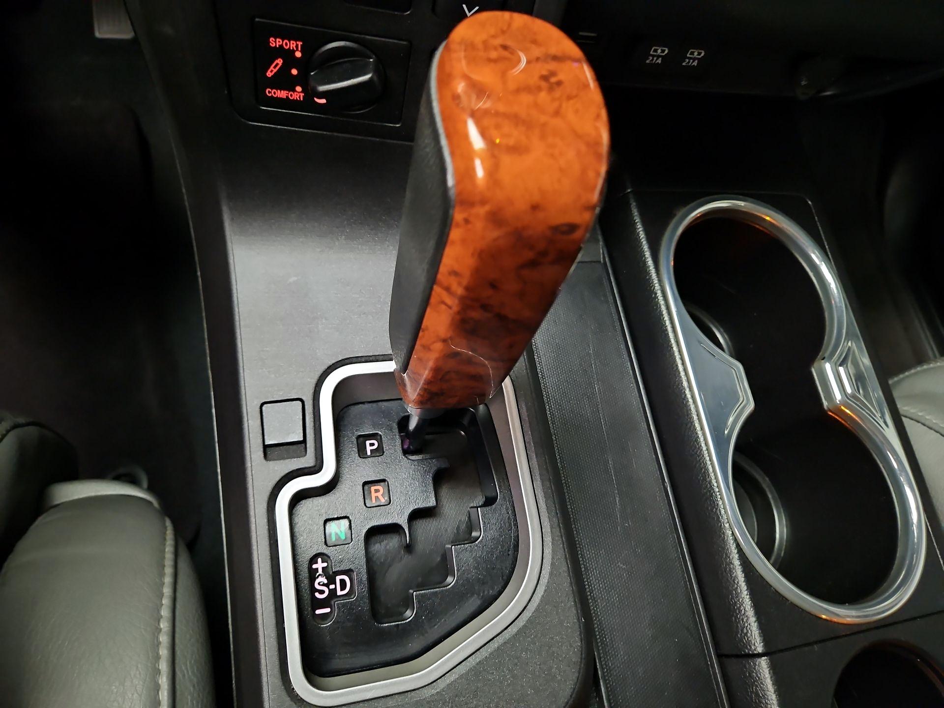 Thumbnail: 2021 Toyota Sequoia - 18