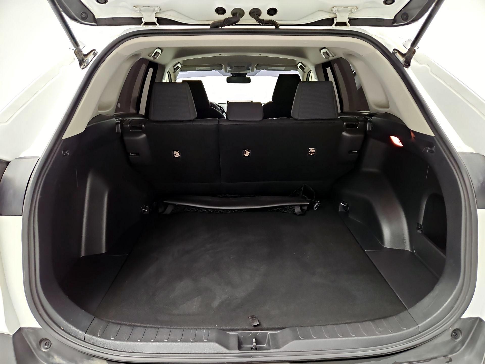 Thumbnail: 2021 Toyota RAV4 - 20