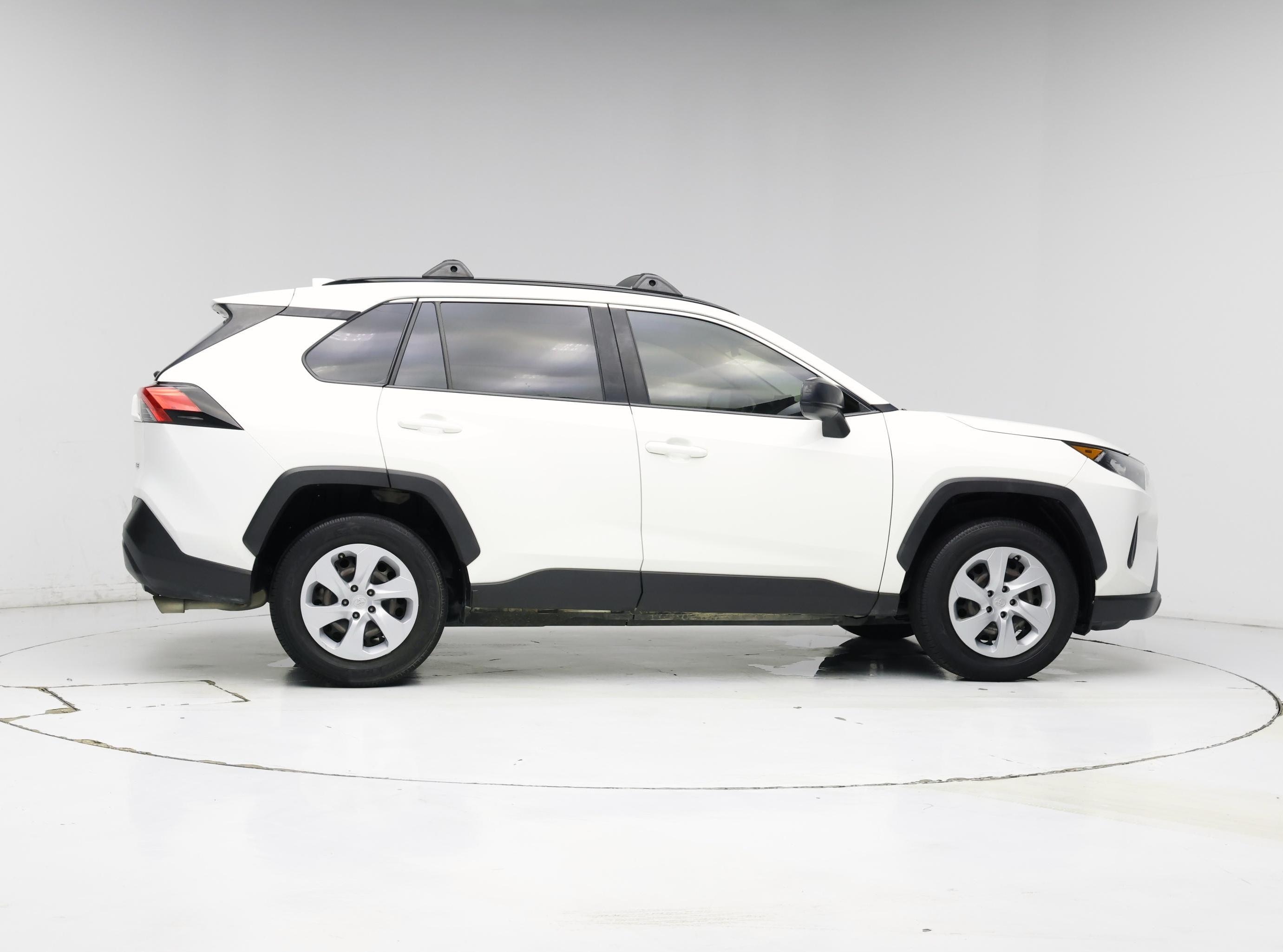 Thumbnail: 2021 Toyota RAV4 - 7