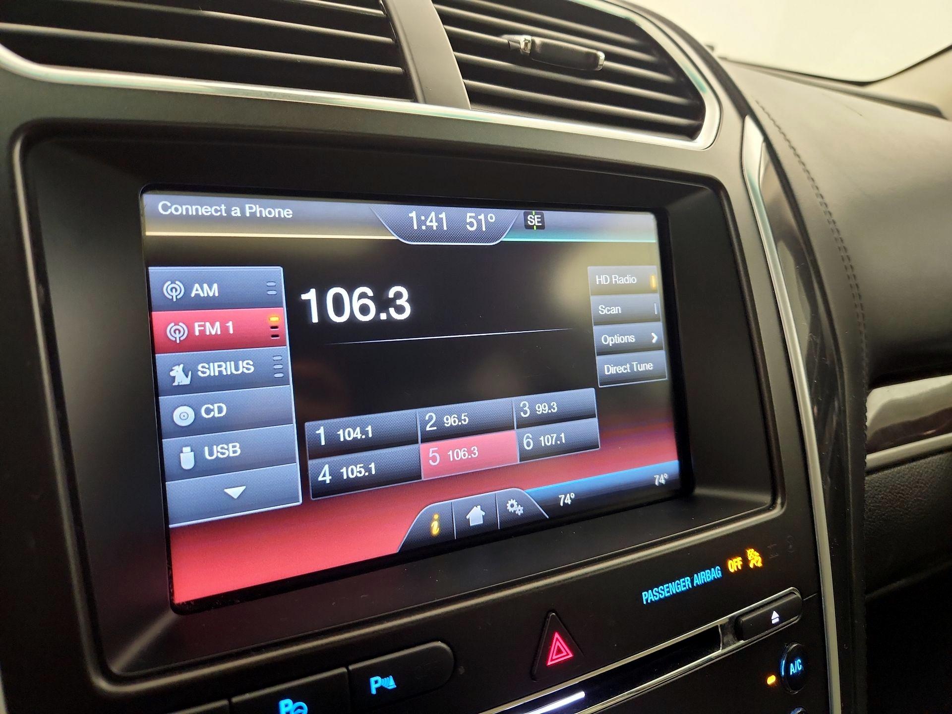 Thumbnail: 2016 Ford Explorer - 15