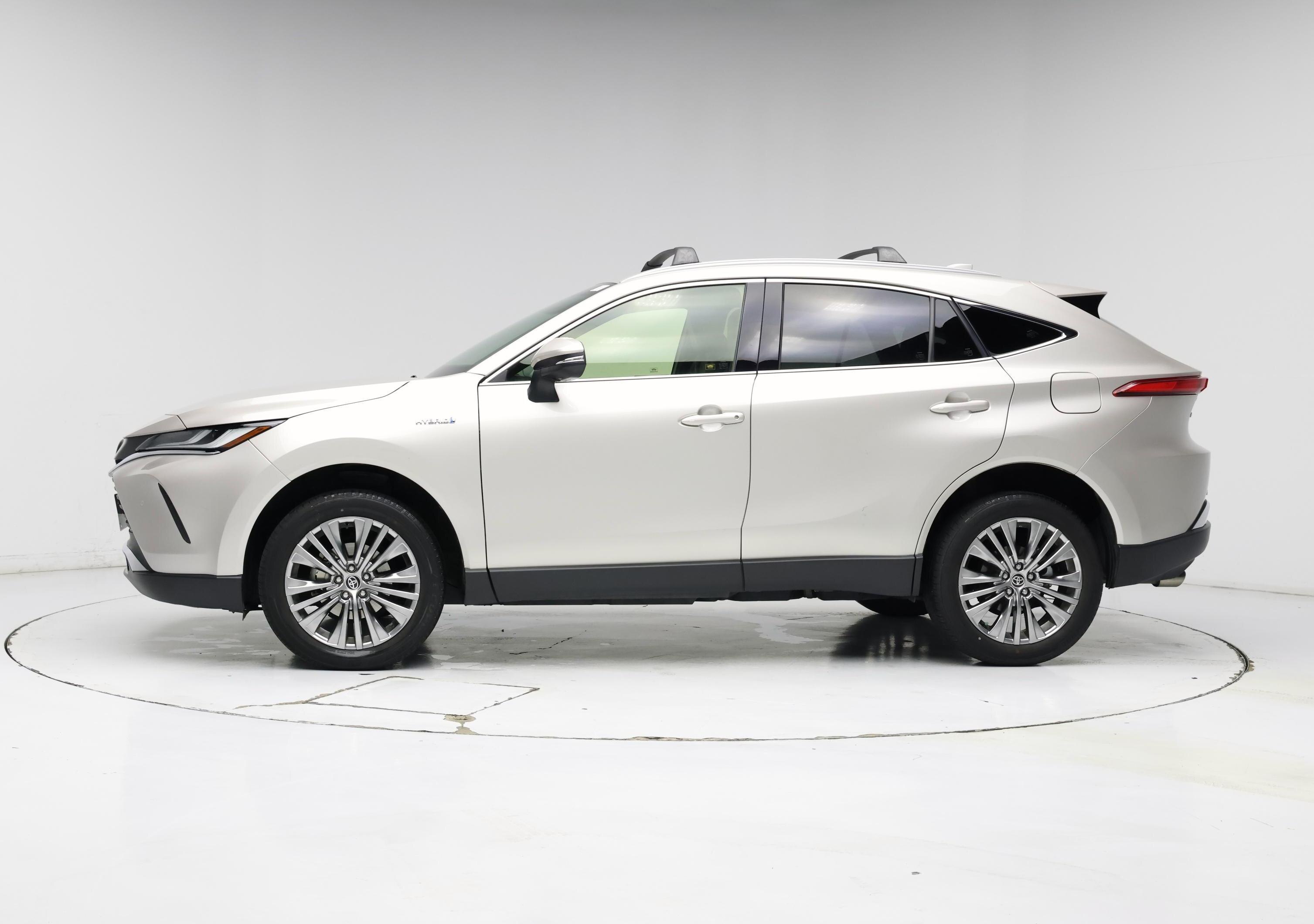 Thumbnail: 2021 Toyota Venza - 3