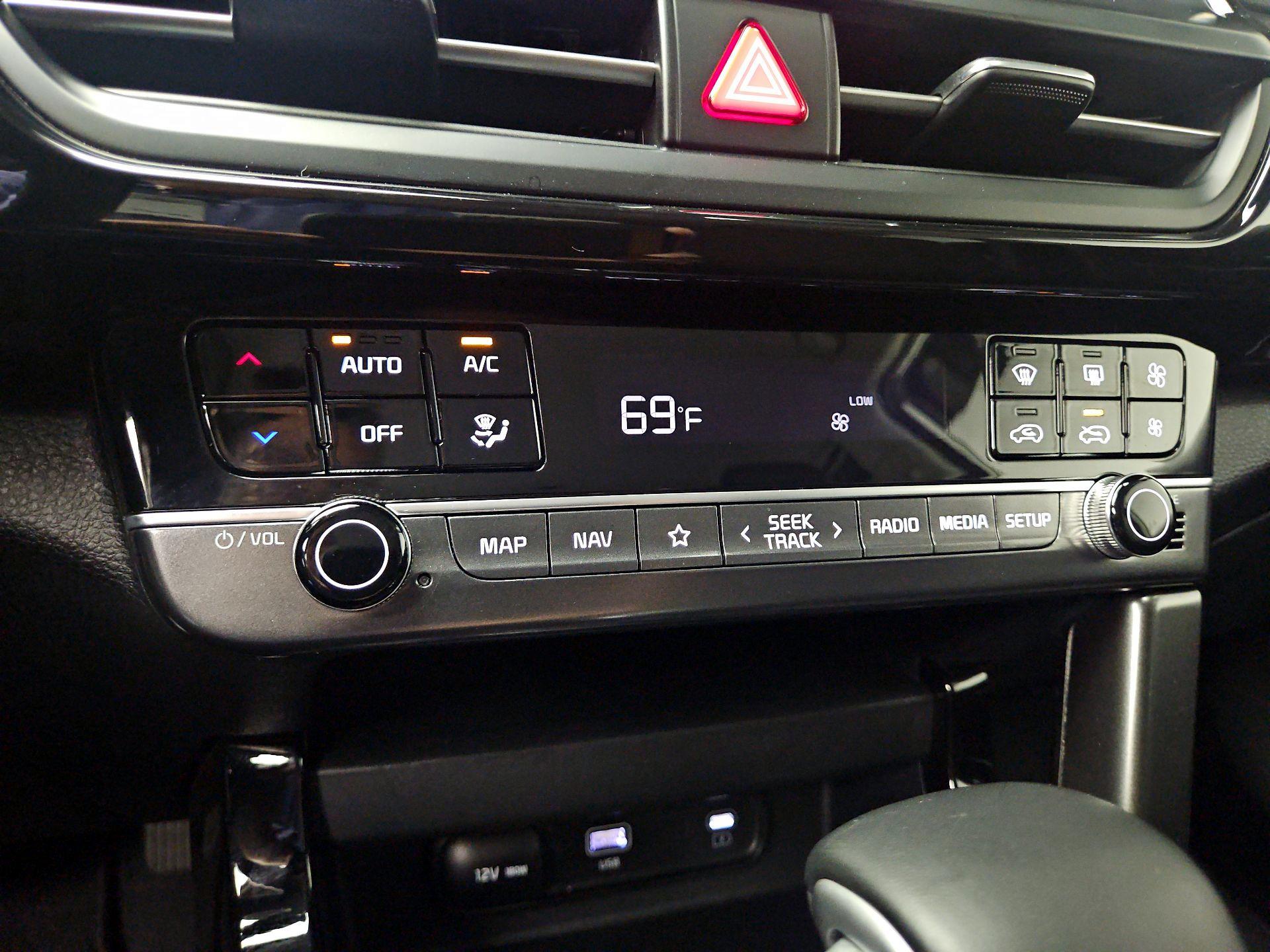 Thumbnail: 2024 Kia Seltos - 17