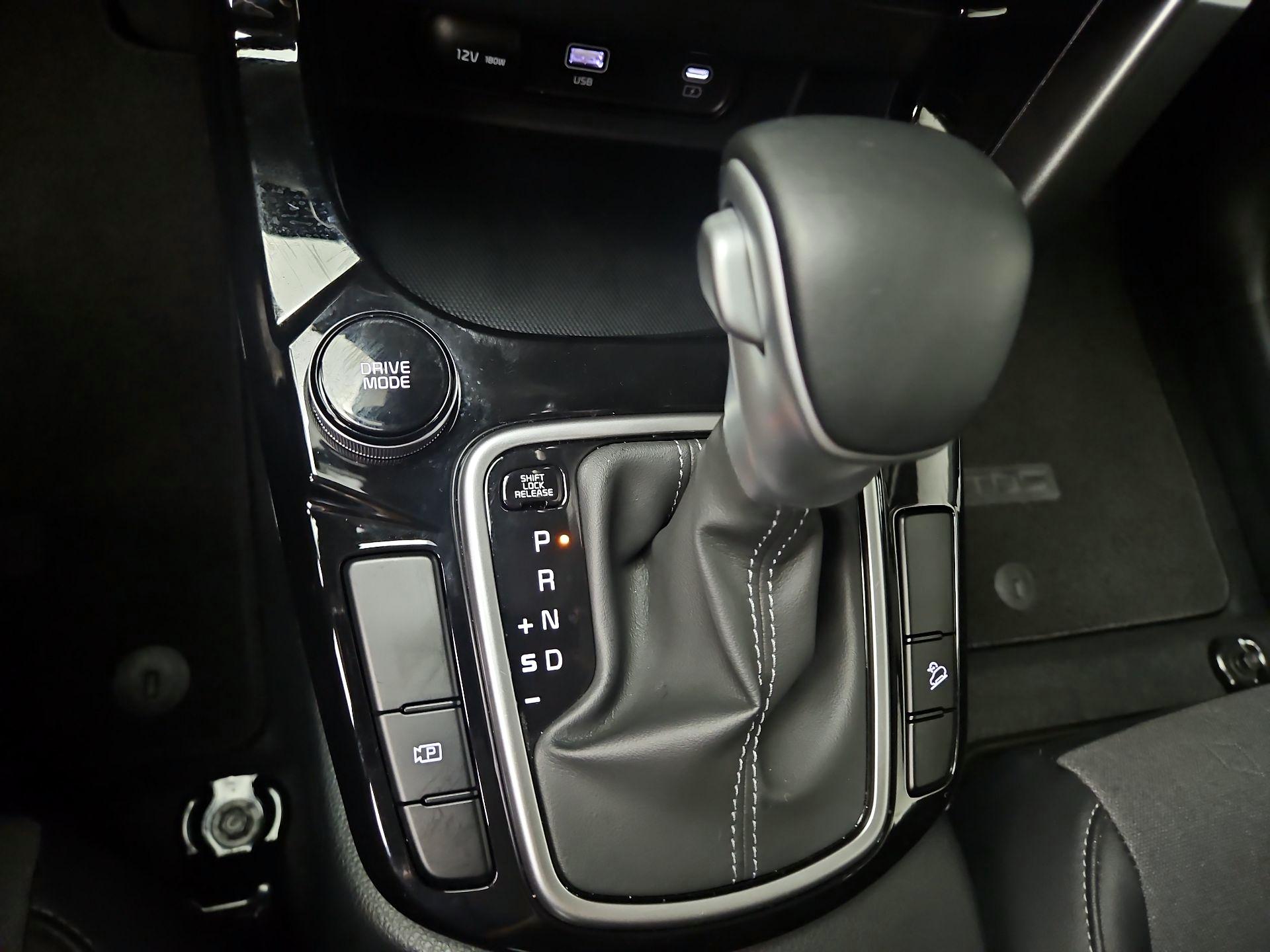 Thumbnail: 2024 Kia Seltos - 18