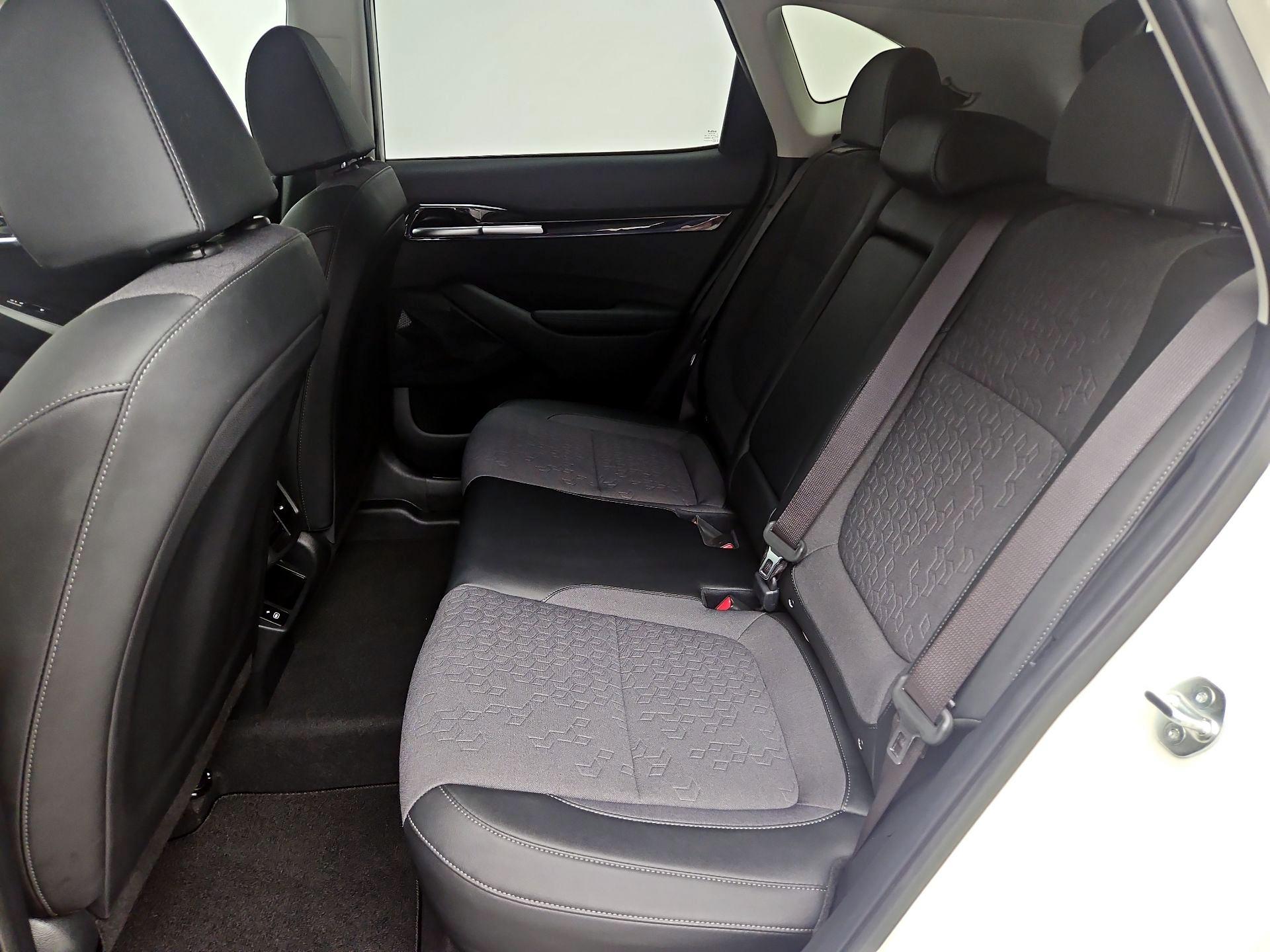 Thumbnail: 2024 Kia Seltos - 20