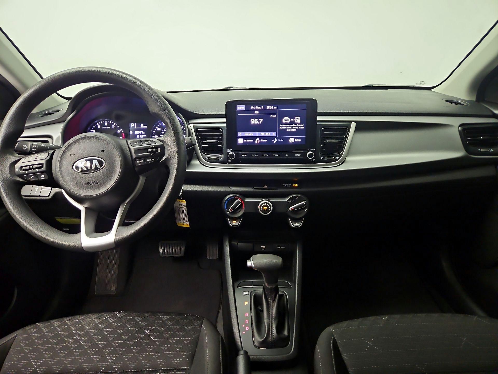 Thumbnail: 2021 Kia Rio - 9