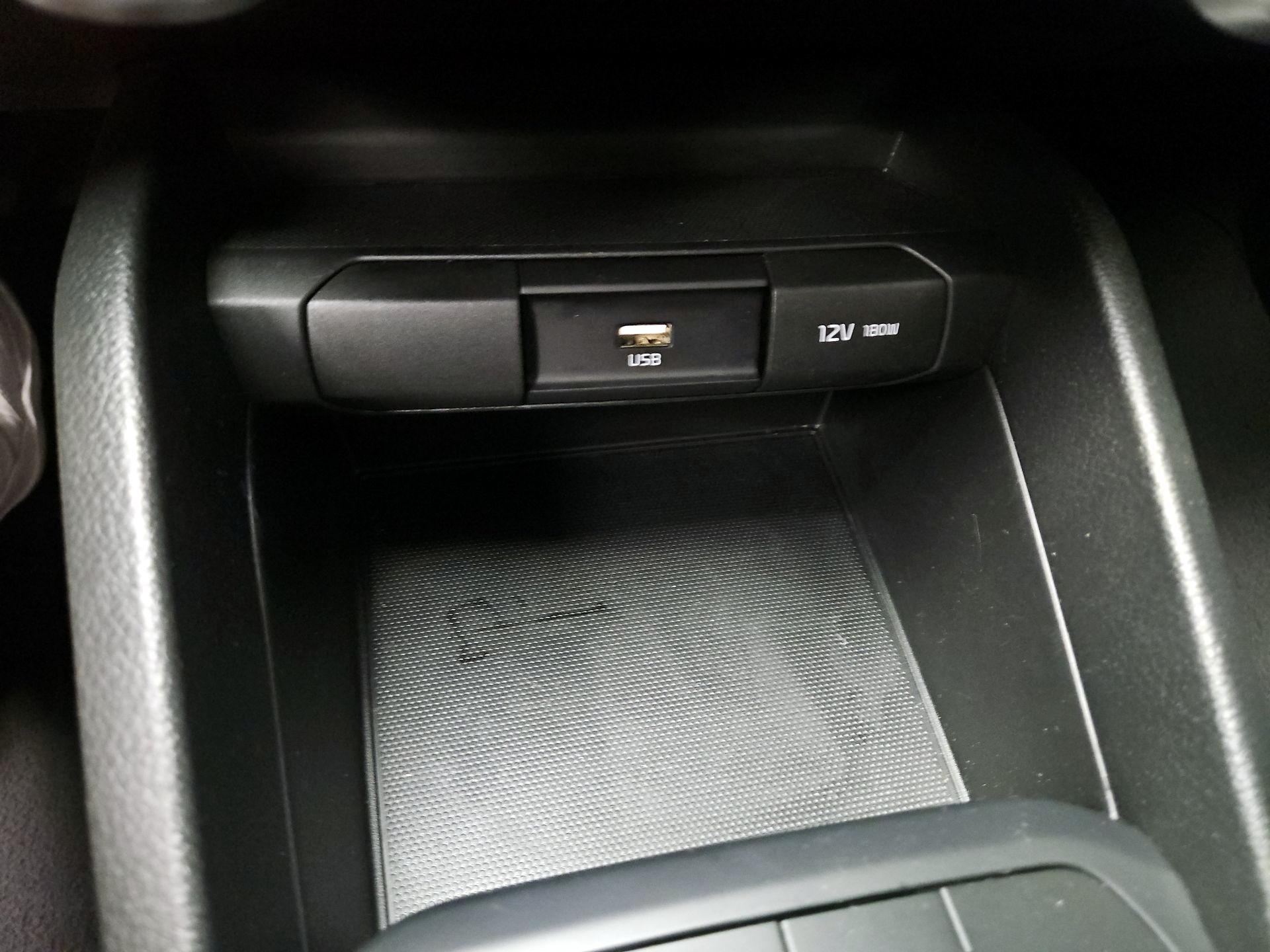 Thumbnail: 2021 Kia Rio - 18