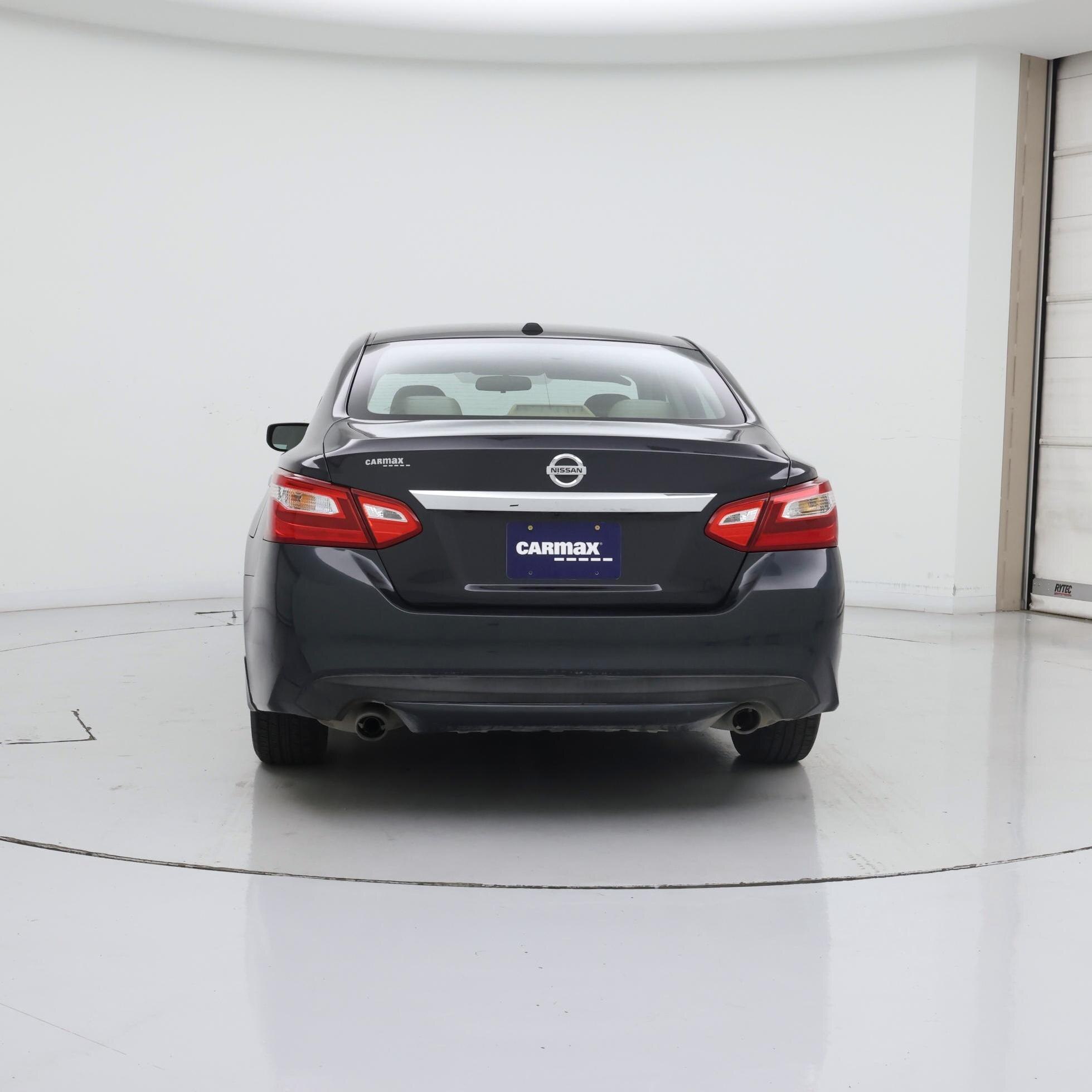 Thumbnail: 2017 Nissan Altima - 6